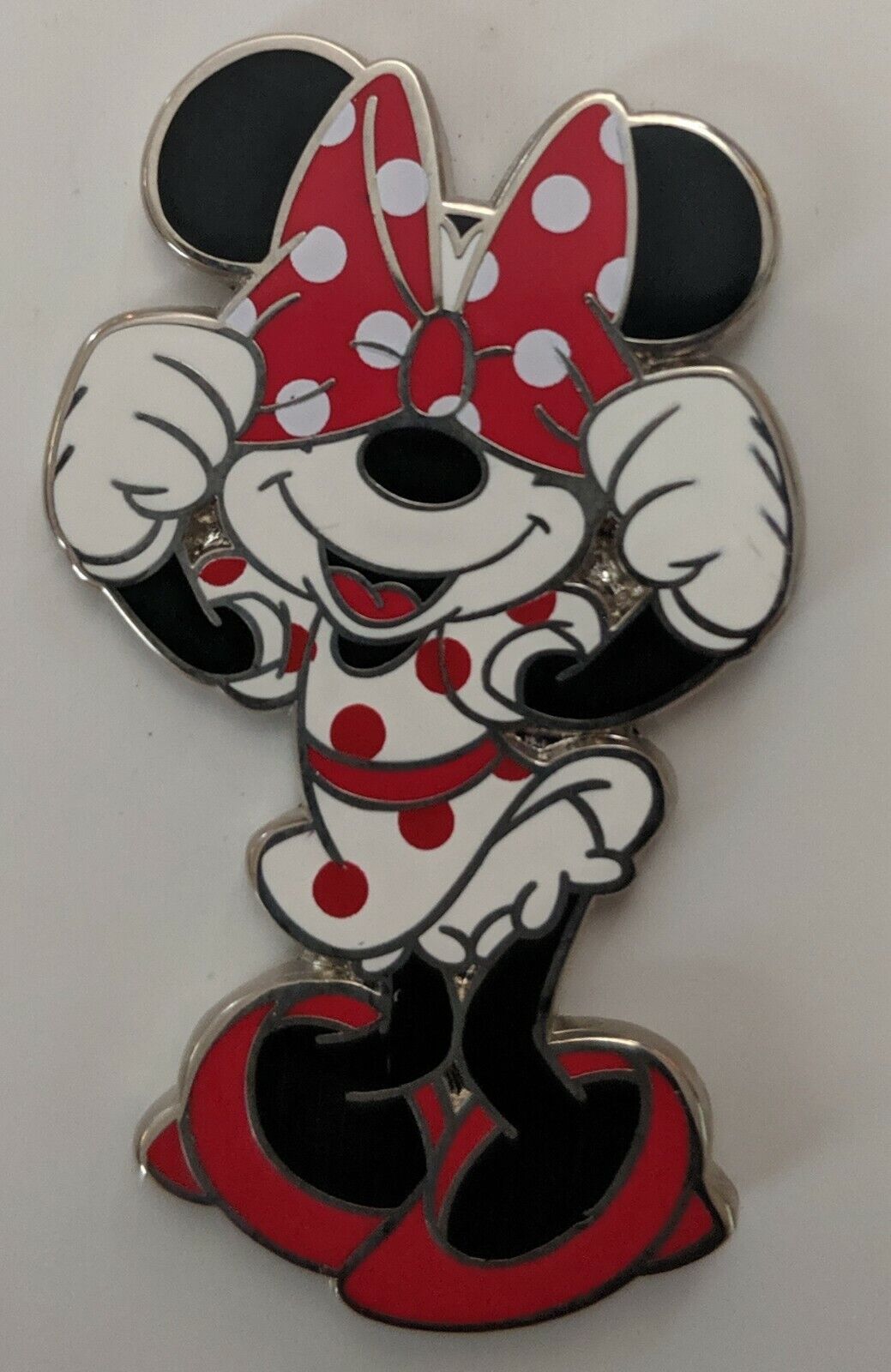 Disney Minnie Mouse Bow Pulled Down Over Covering Eyes Peek A Boo Pin