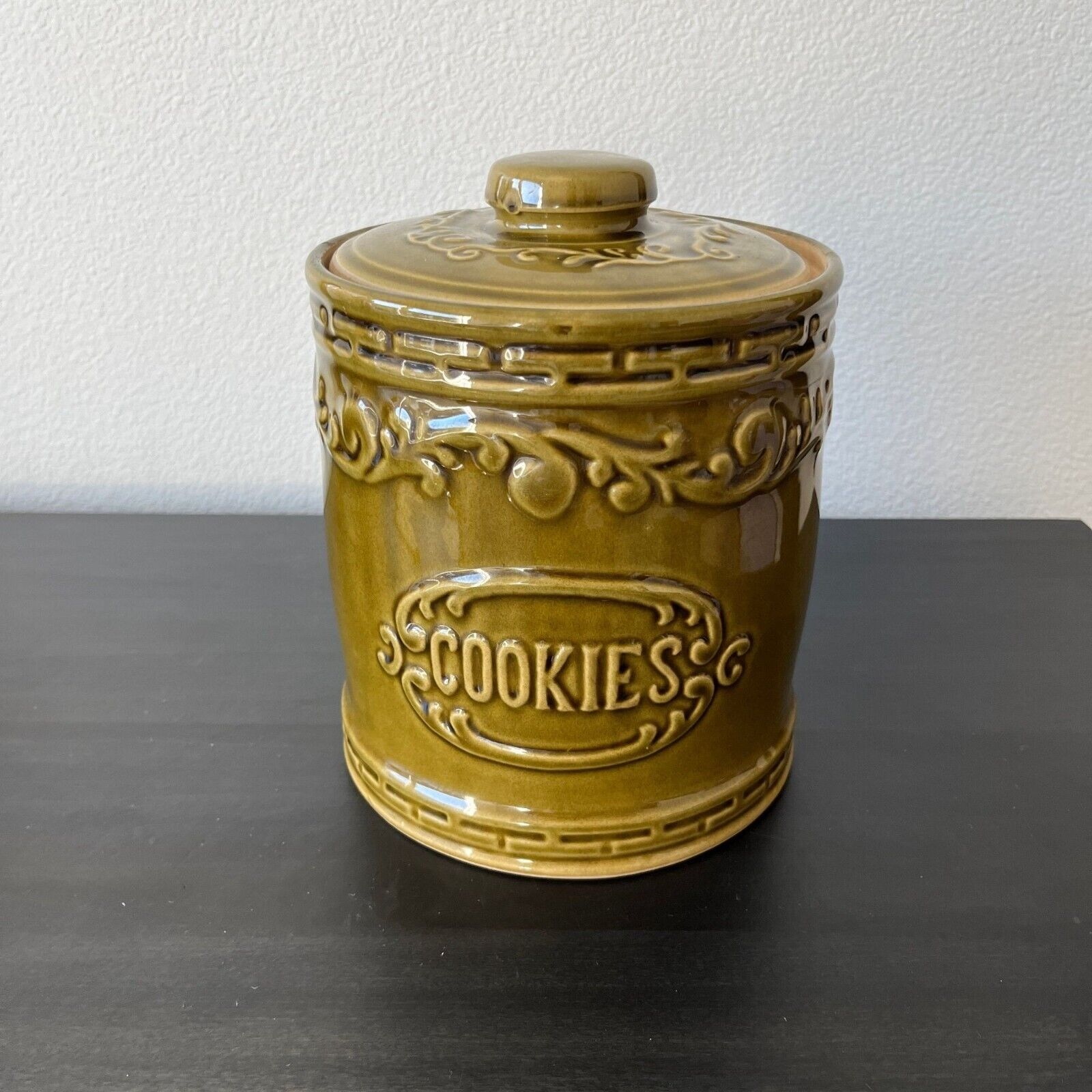 Avocado Green Cookie Jar ~ Monmouth Pottery ~ Vintage 1970s