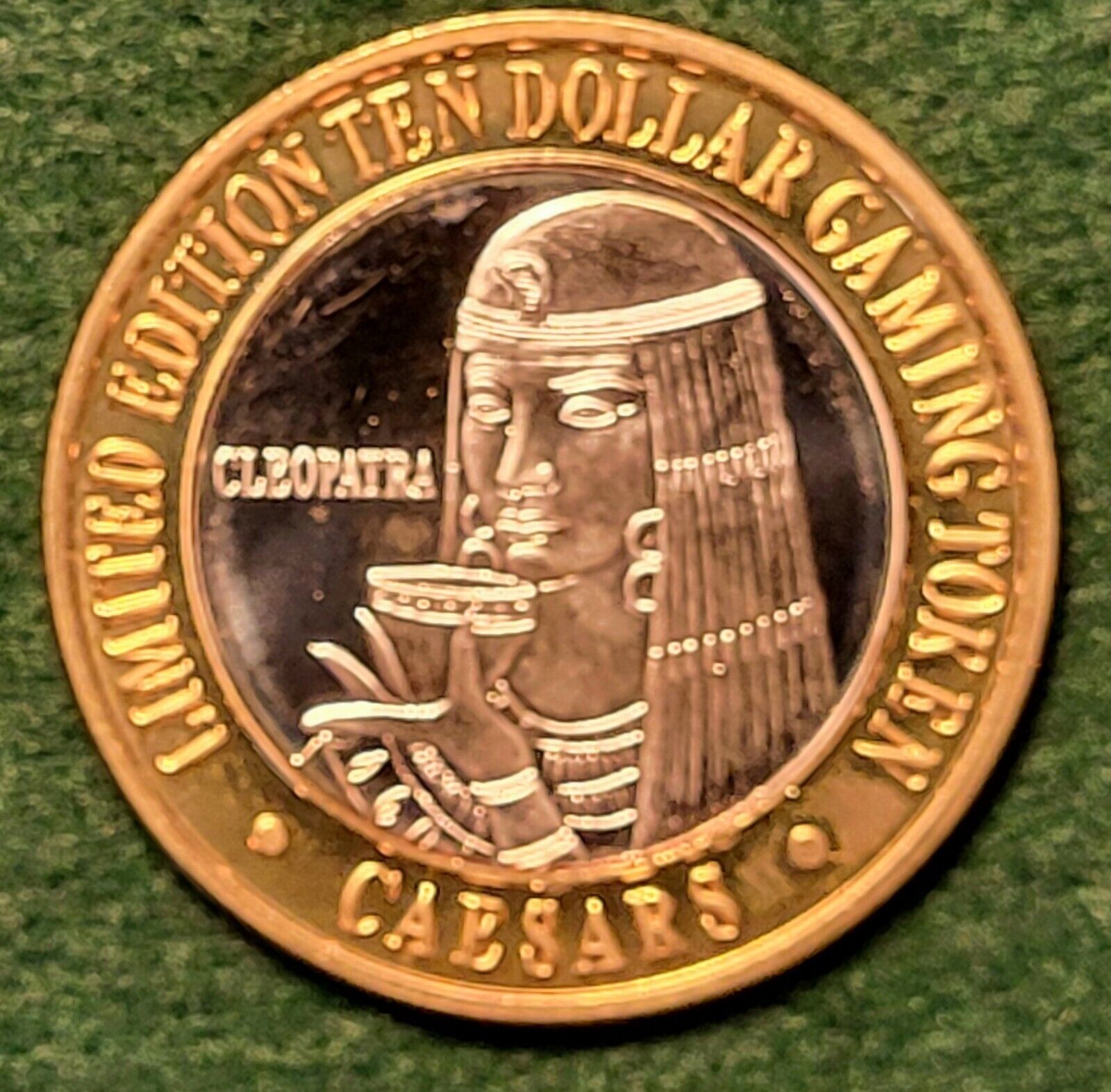 Caesars Lake Tahoe Cleopatra $10 Silver Strike Token 1995 .999 Fine Silver 