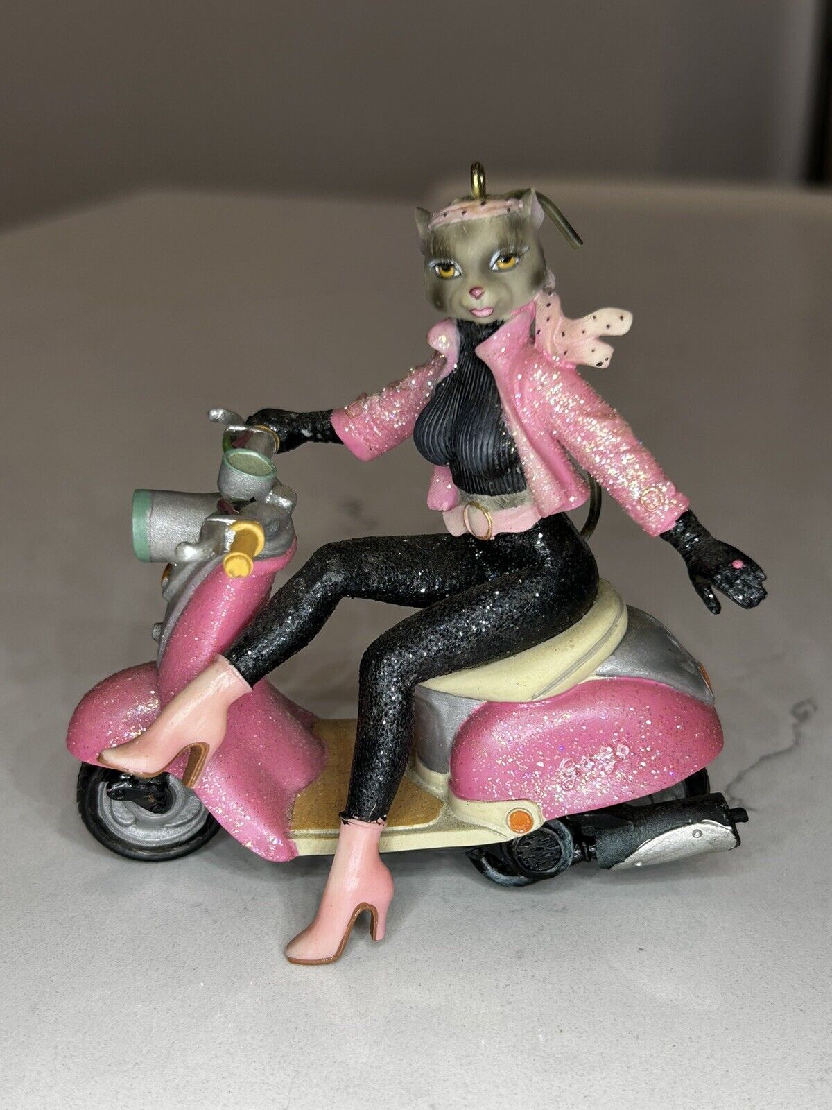 Go Go Retro Alley Cat Figurine by Margaret Le Van and Artisan Flair Ornament