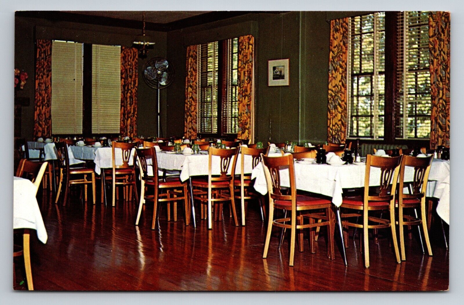Warwick Estates Conference Center  Reformed Church New York Dining Room Unposted