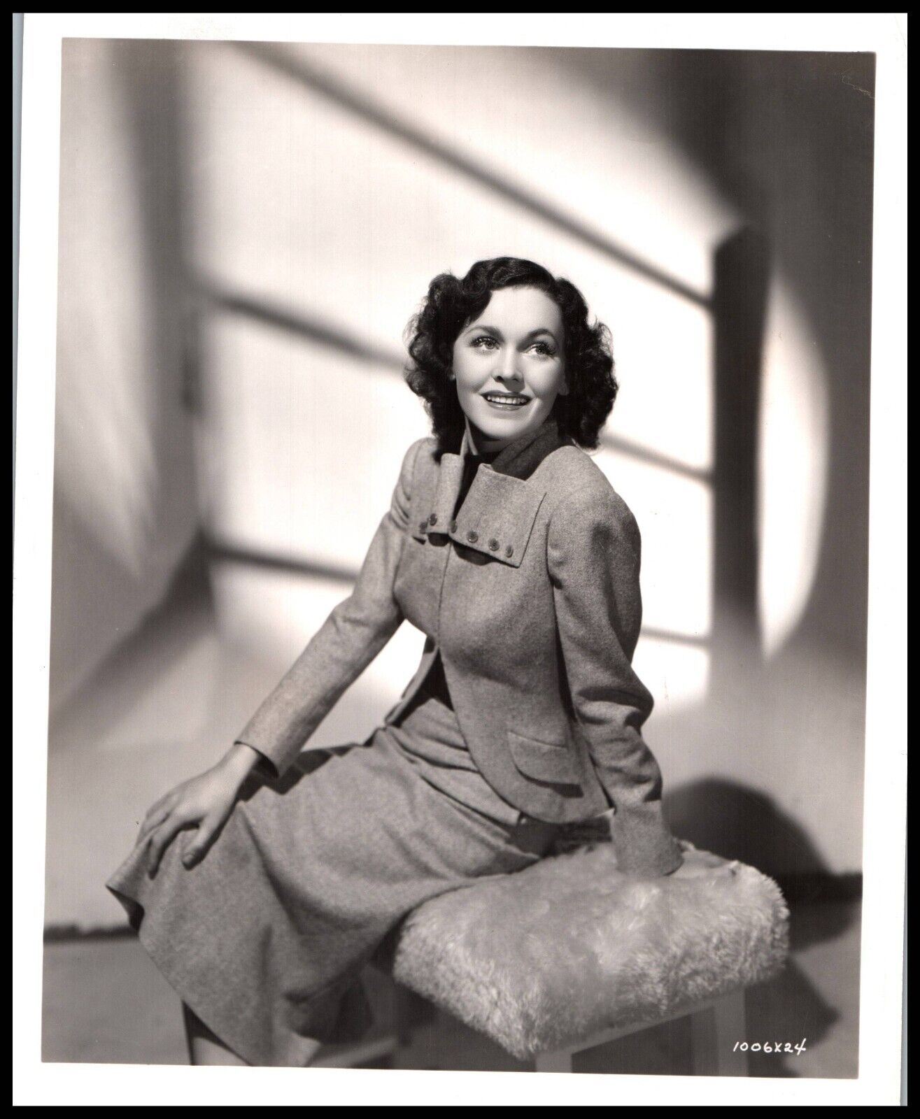 Maureen O'Sullivan (1940s) Hollywood beauty - Stylish Pose MGM Photo K 163