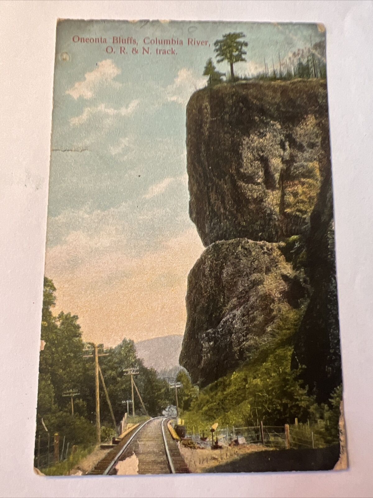 Oneonta Bluffs, Columbia River - O. R. & N. Track -1908 Vintage Postcard
