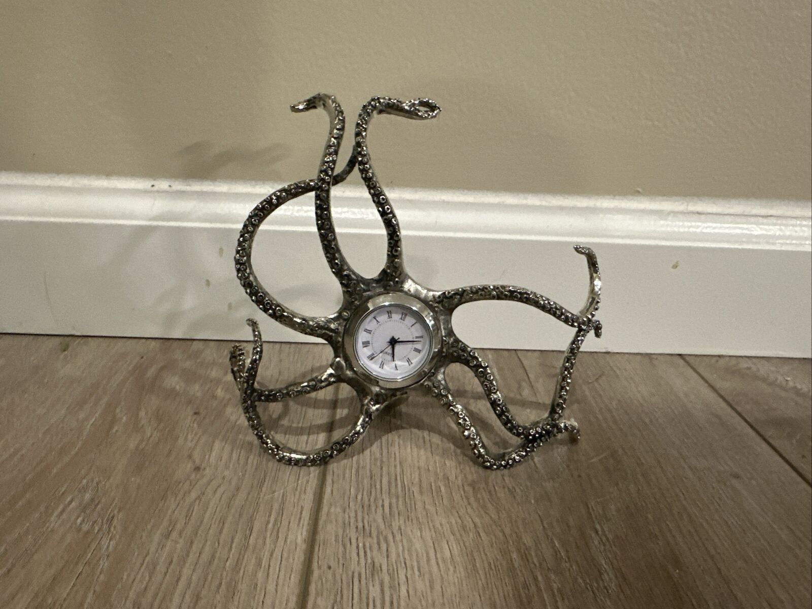 Unique Mid Century Modern Octopus Stainless Steel Quartz Decorative Desk Clock