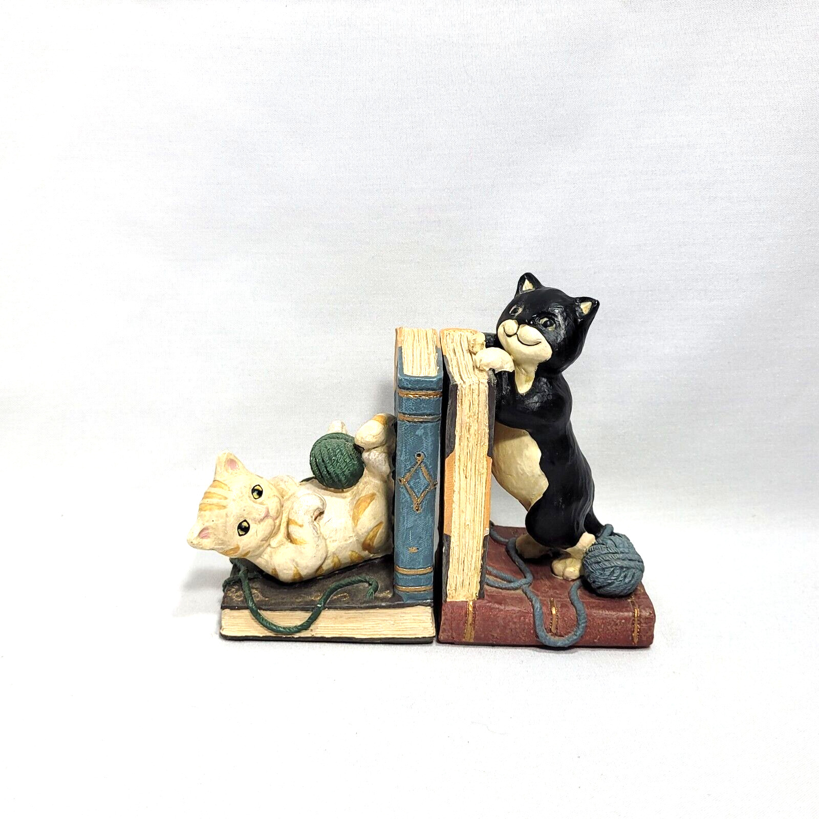 Figi Graphics 2 Playful  Cats Bookends Whittle Cheeky Cat Book Ends 1996