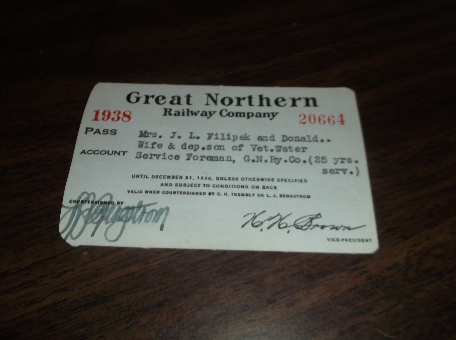 1938 GREAT NORTHERN RAILWAY EMPLOYEE PASS #20664