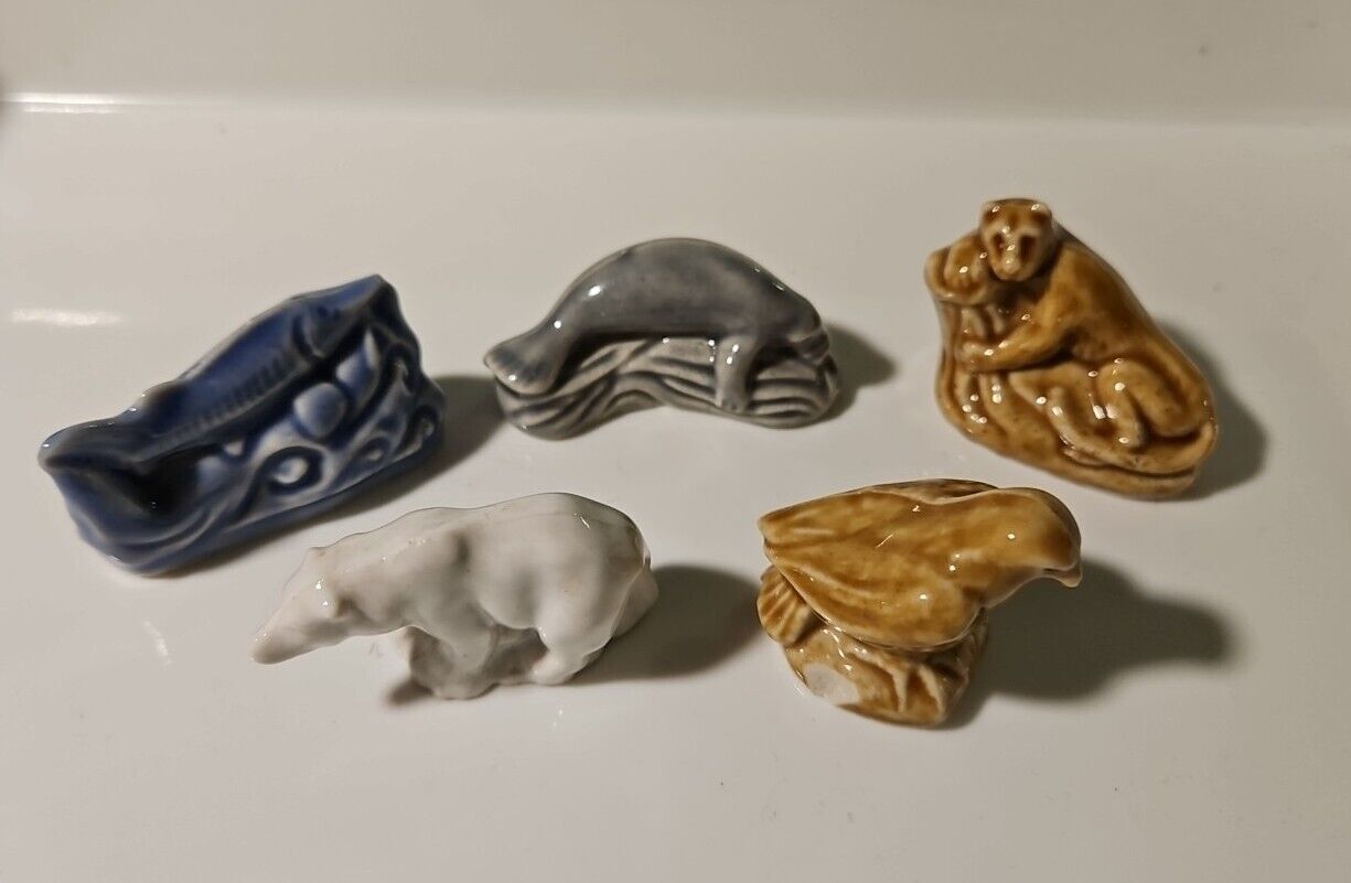 Vtg Ceramic Glazed Wade England Miniatures: 5ct Endangered Animals #57
