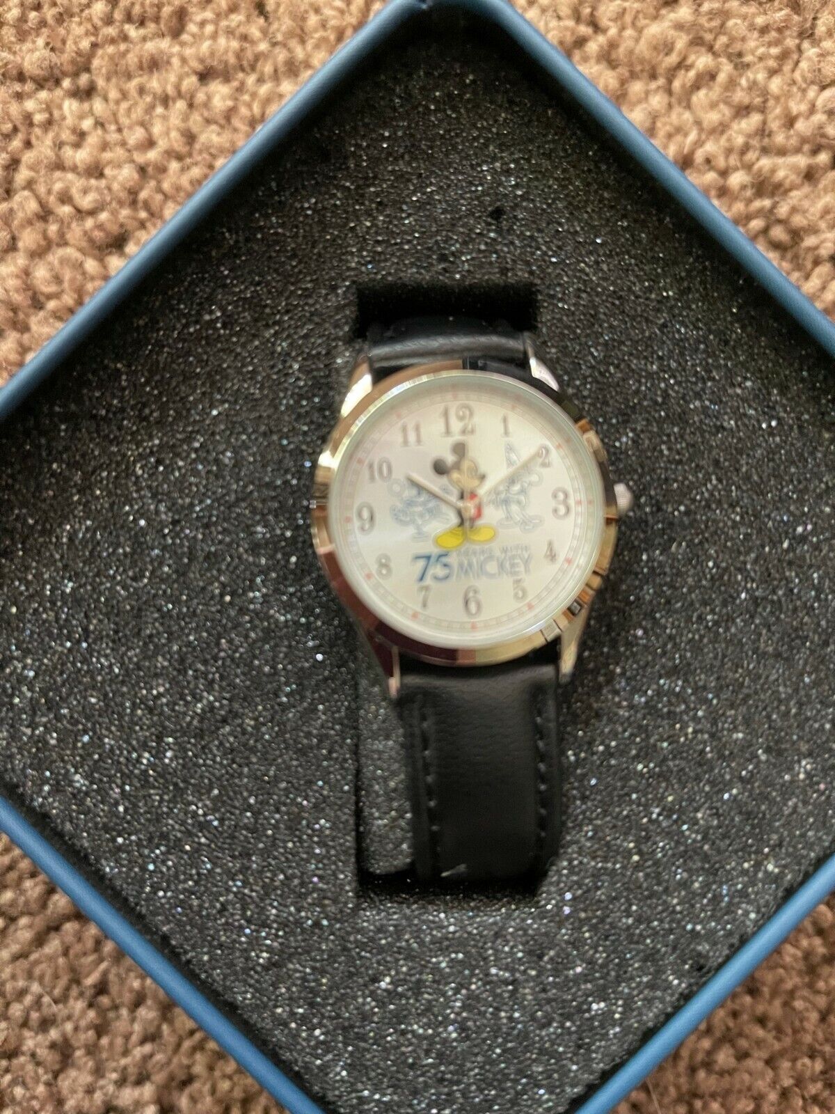 75 Years of Mickey Mouse Watch Avon NEW  Disney 75th Anniversary Tin 