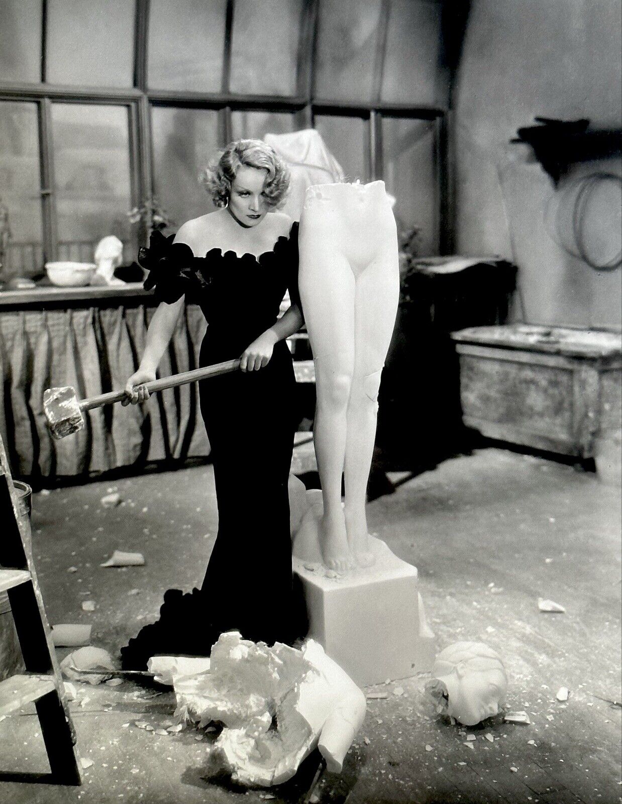 MARLENE DIETRICH Destroys Her Own Effigy In Paramount\'s 1933 Song Of Songs