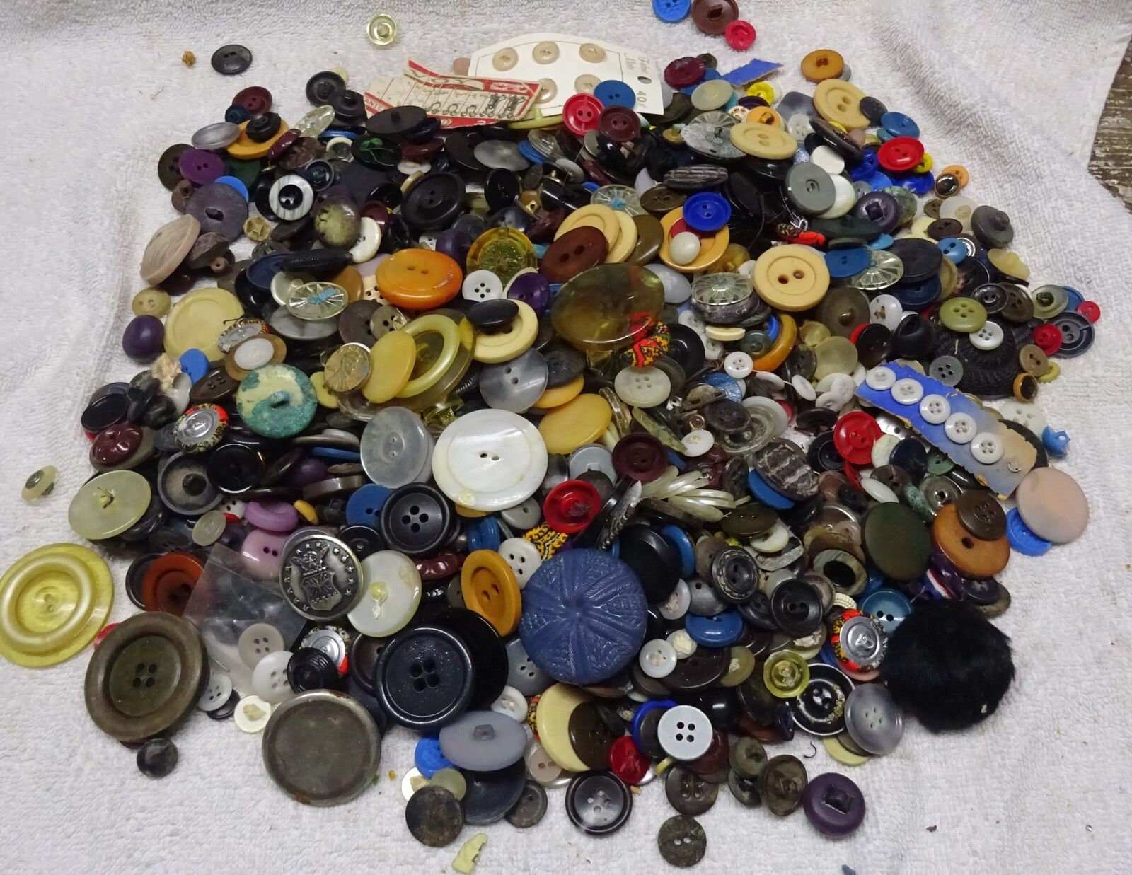**Vintage - BUTTON LOT - ESTATE SALE purchase - over THREE (3) POUNDS + Lg ones