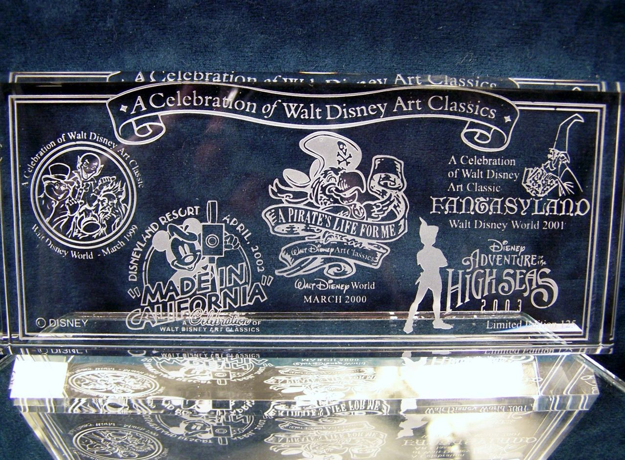 Disney WDAC WDCC High Seas Convention 2003 5 year gift glass Etched Block LE 125