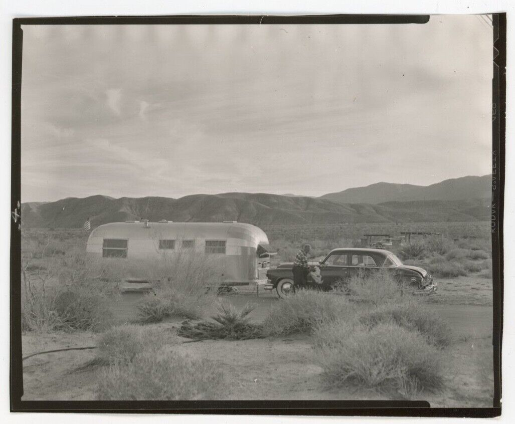 1950s AIRSTREAM camper + CAR WASHING desert camping VINTAGE original PHOTO