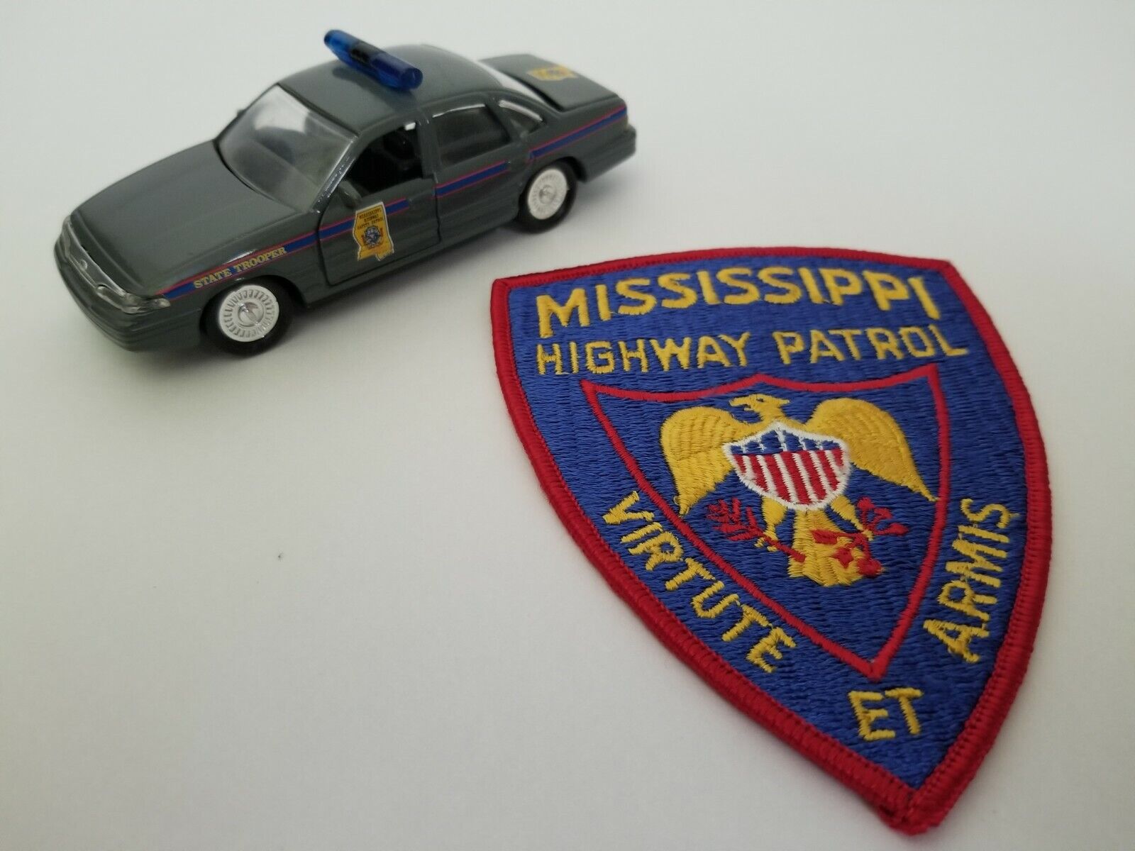 Roadchamps 1:43 Diecast Police Cruiser w/Agency Patch Mississippi State Trooper
