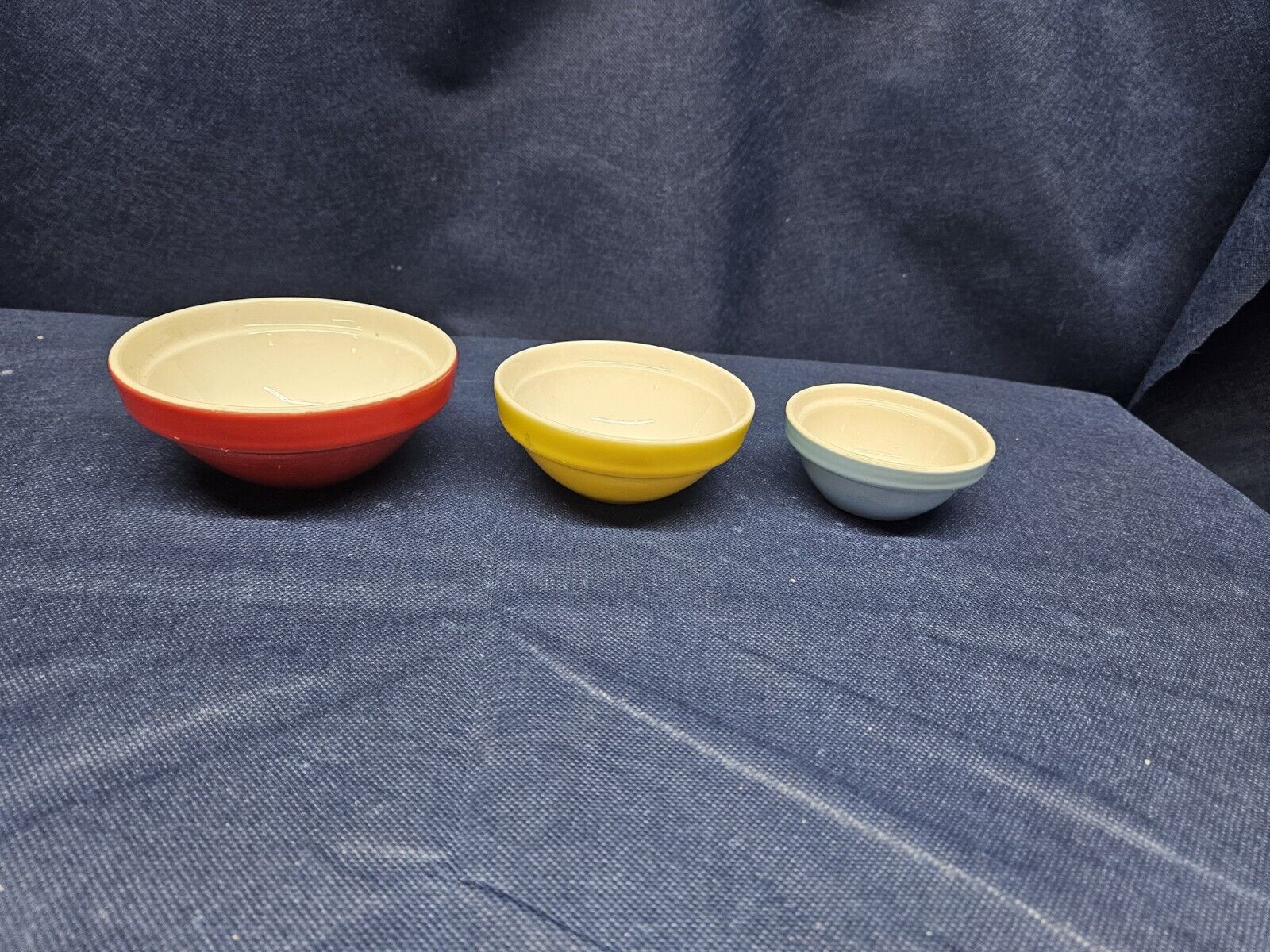 Vintage Tasty Brand Set/3 Miniature Mixing Bowls 3 Sizes/Colors Unique Find
