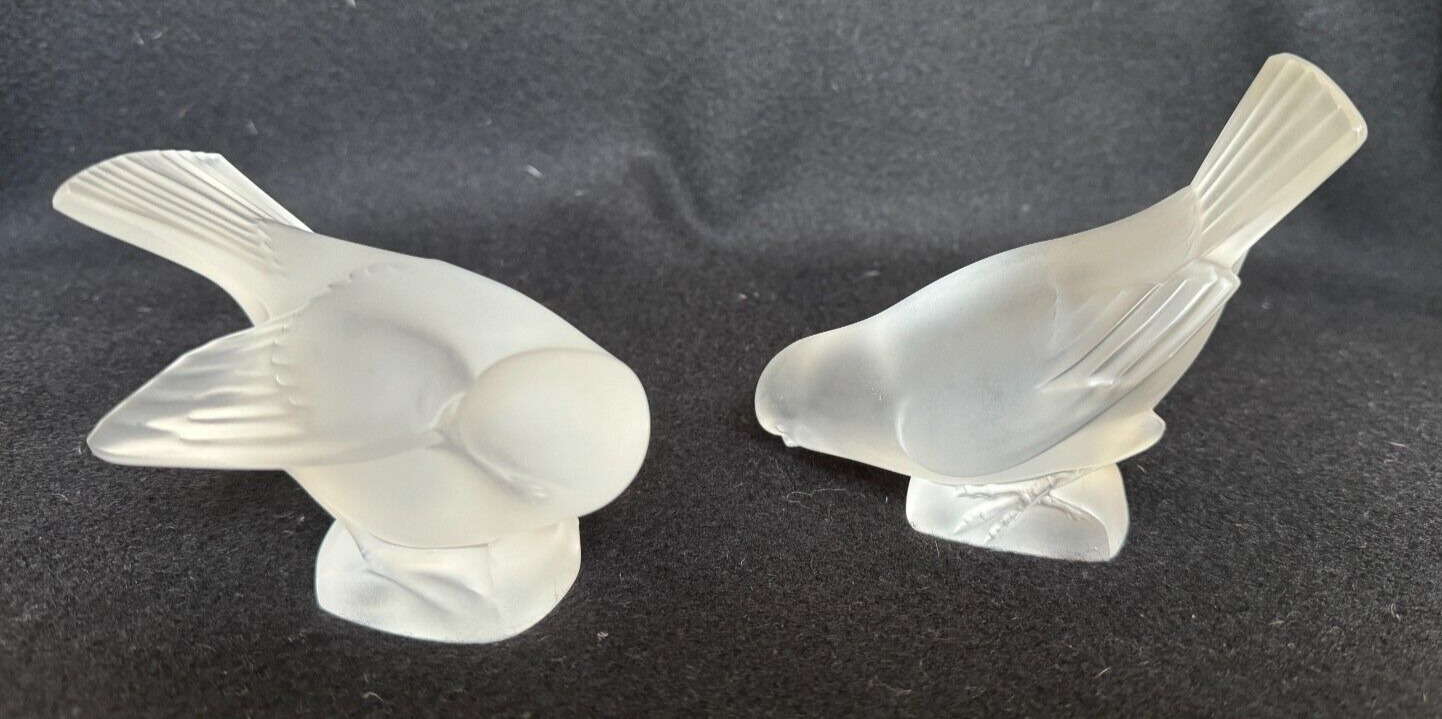 Lalique pair of Sparrow Dove Birds Figurines