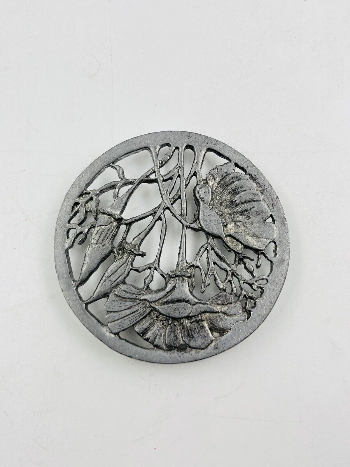 C. 1970 Metzke Silver Pewter Potpourri Jar Lid With Petunia Flowers Cut Out