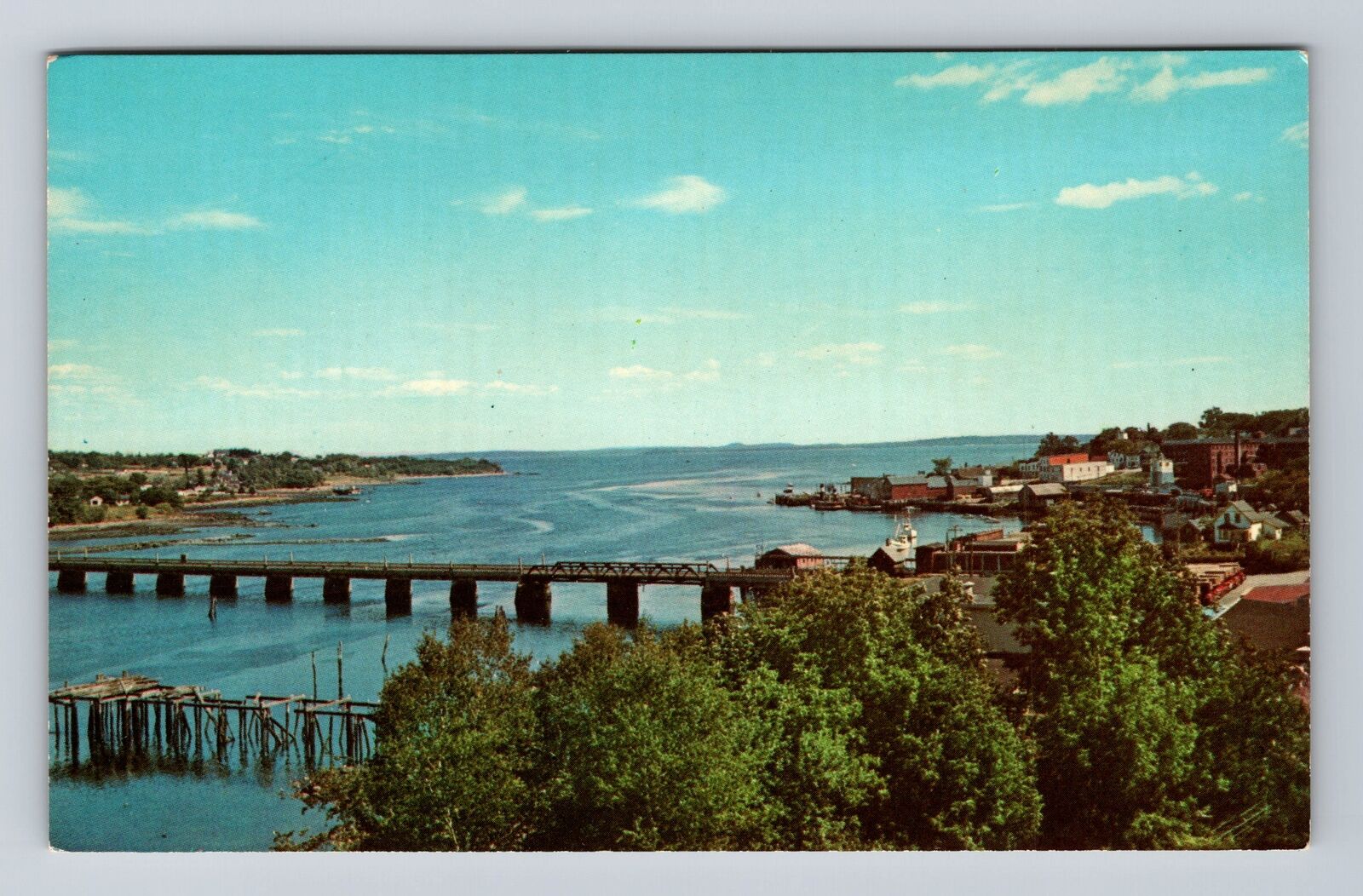 Belfast ME-Maine, Shore Line Passagassawakeag River, Antique, Vintage Postcard