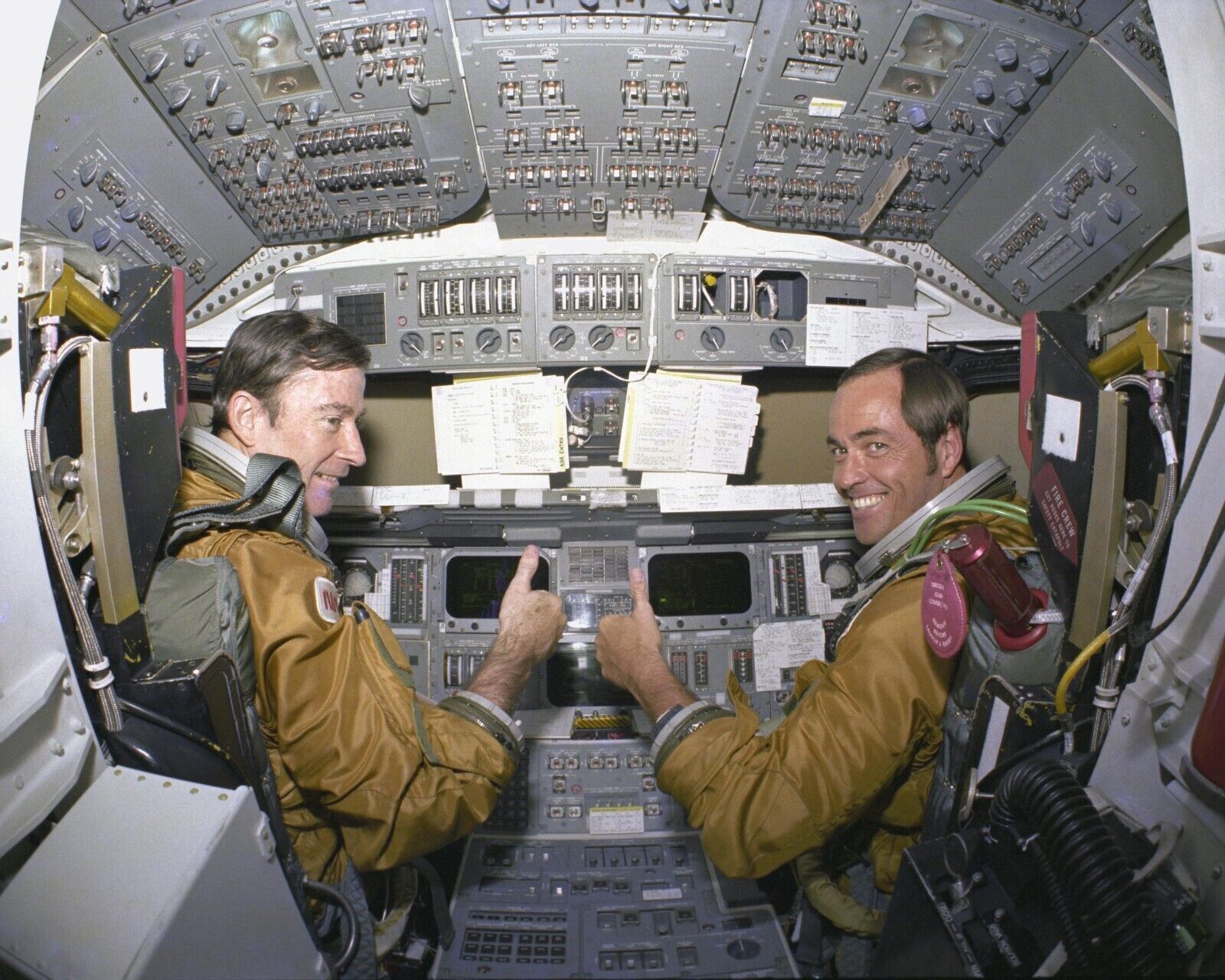 SPACE SHUTTLE COLUMBIA NASA STS-1 ASTRONAUTS YOUNG & CRIPPEN 8X10 PHOTO REPRINT