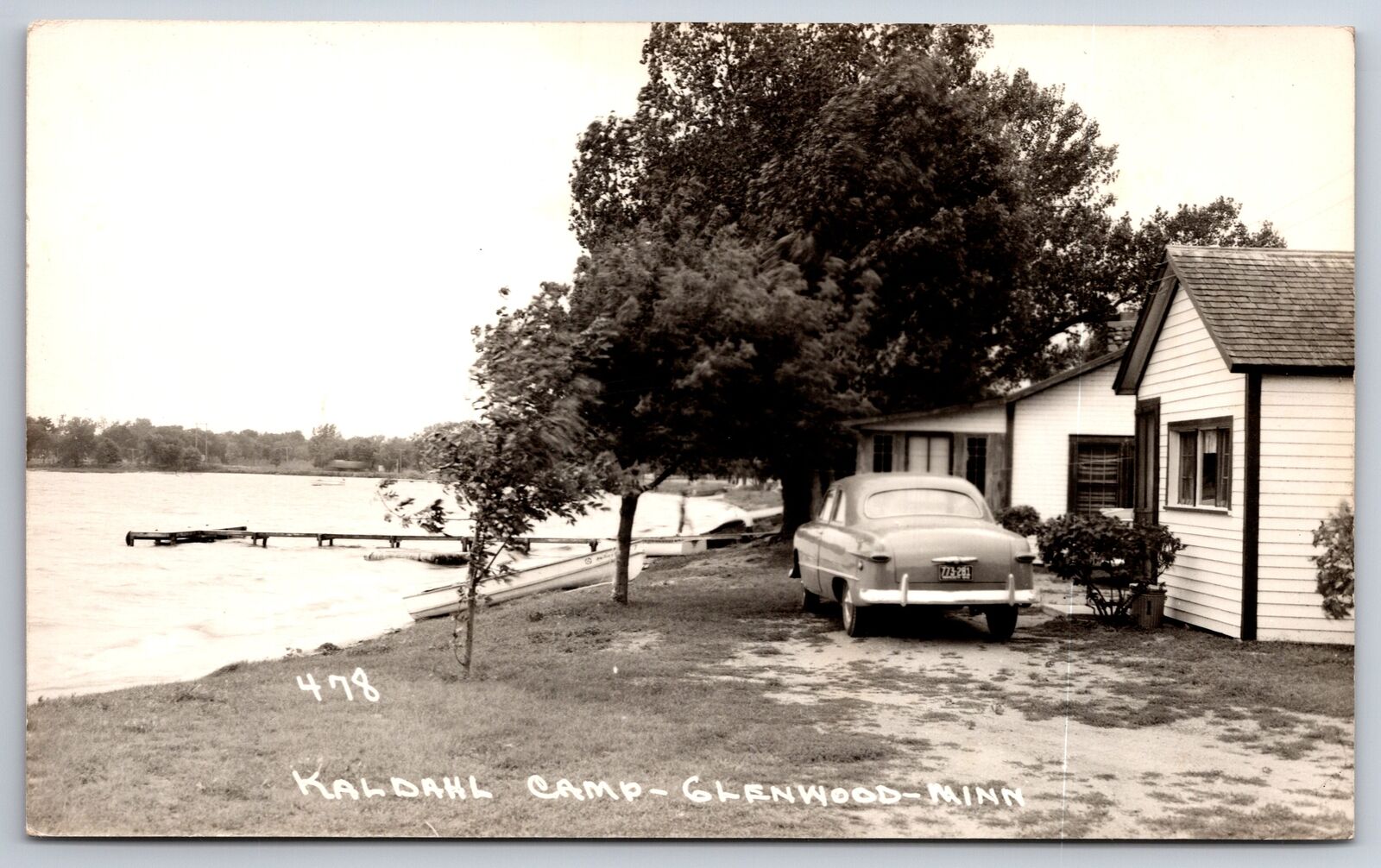 Glenwood Minnesota~NICE c1946 Car Parked By Lake @ Kaldahl Camp~RPPC Postcard PC