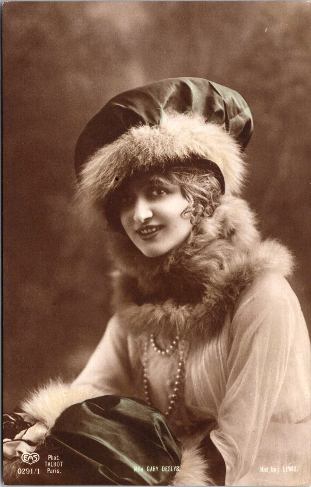 GABY DESLYS: BEAUTIFUL AND TALENTED ACTRESS, DANCER & SINGER: PRETTY HAT  : RPPC