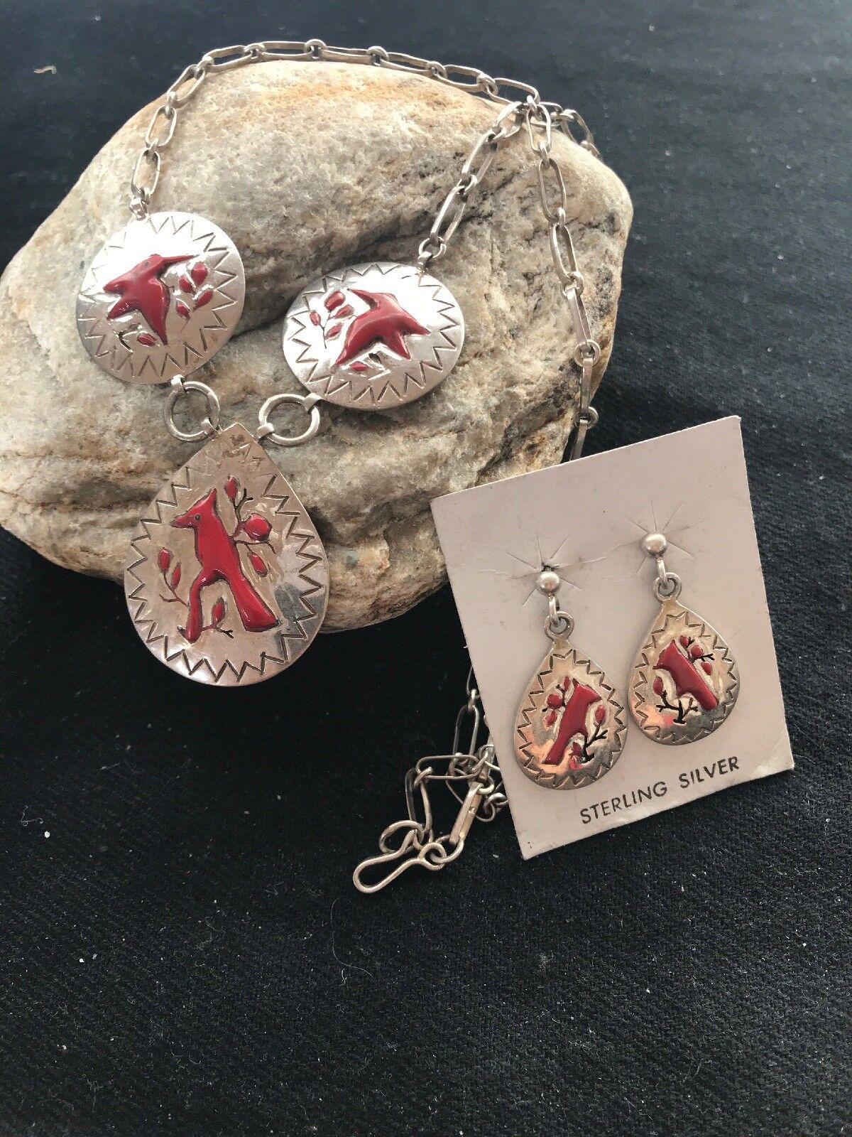 Coral Pendant Zuni Sterling Silver Cardinal Old Pawn Necklace Earrings 1133
