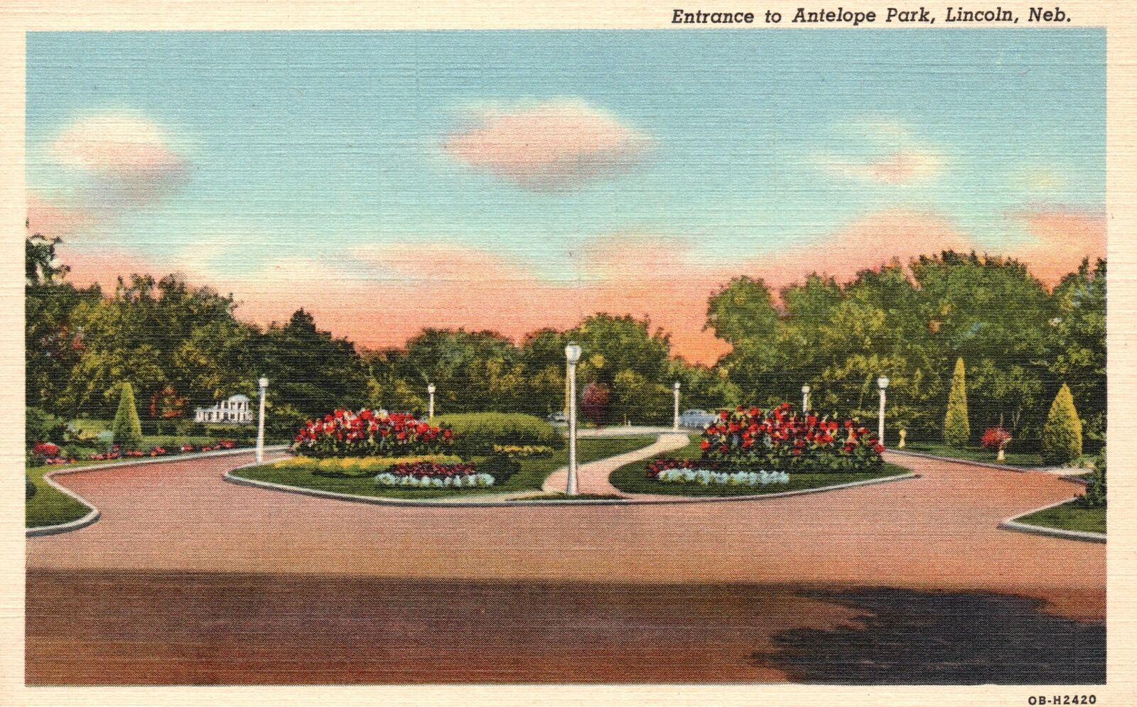 Lincoln Nebraska, Entrance To Antelope Park Grounds Landscapes Vintage Postcard