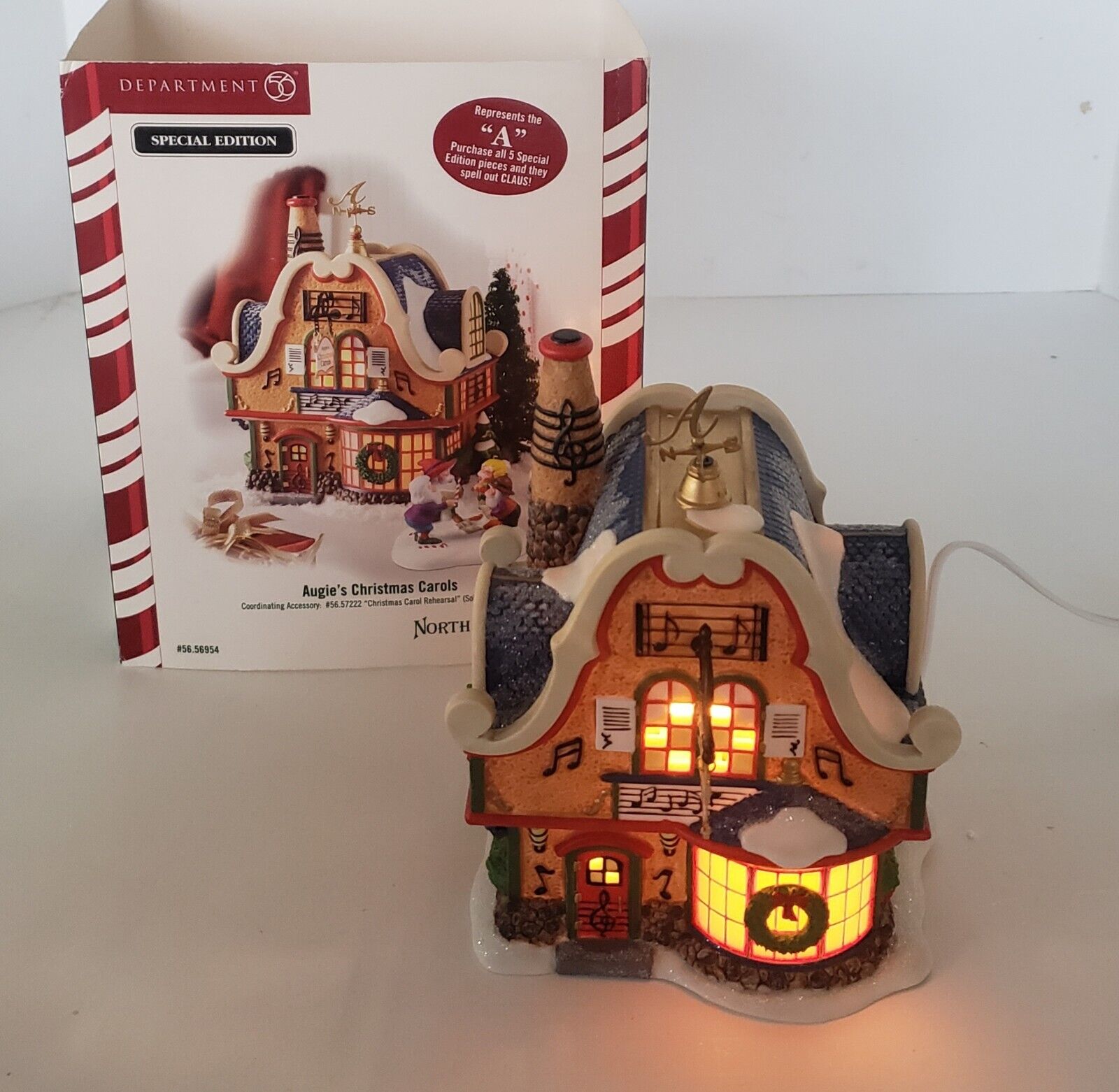 Dept 56 #56954 North Pole Series AUGIE\'S CHRISTMAS CAROLS Claus Letter A w Box