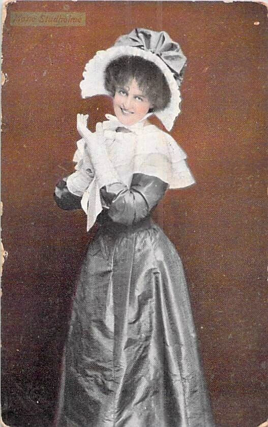 Edwardian Actress Marie Studholme British Vintage 1906 Postcard
