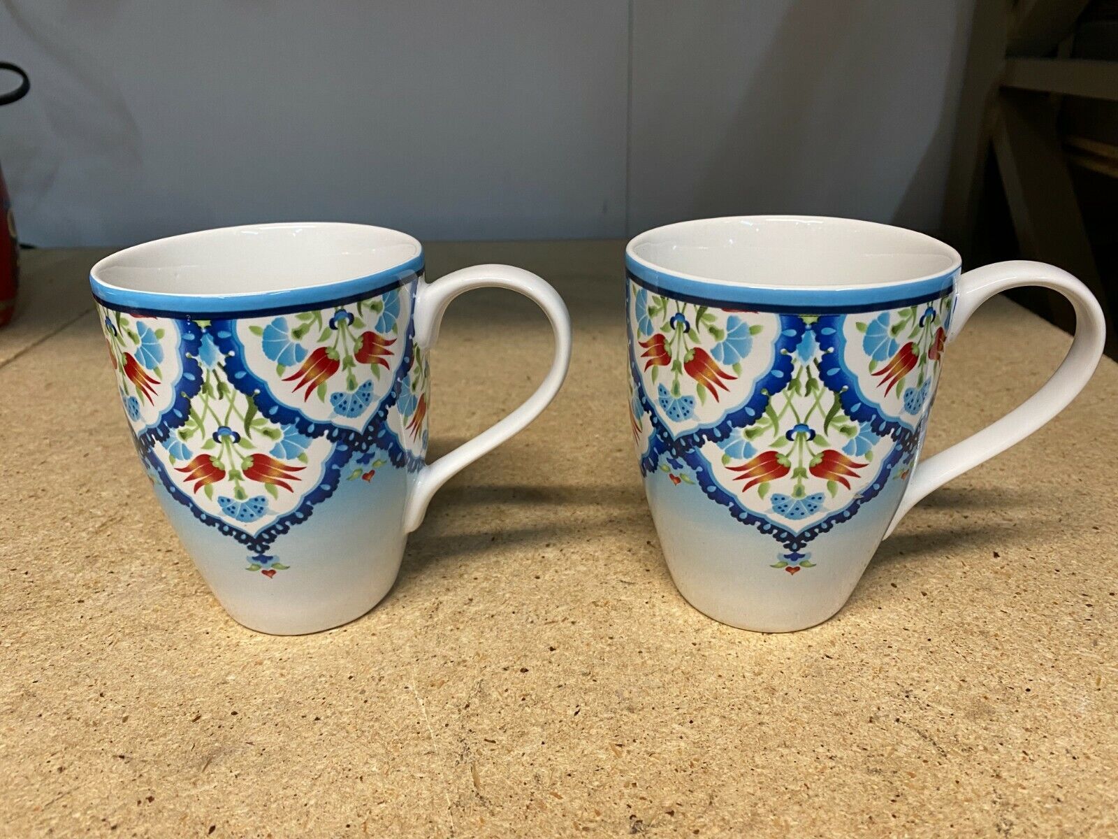 Set of 2 222 FIFTH Porcelain Tunisia Blue and Red Floral Mugs Cups 