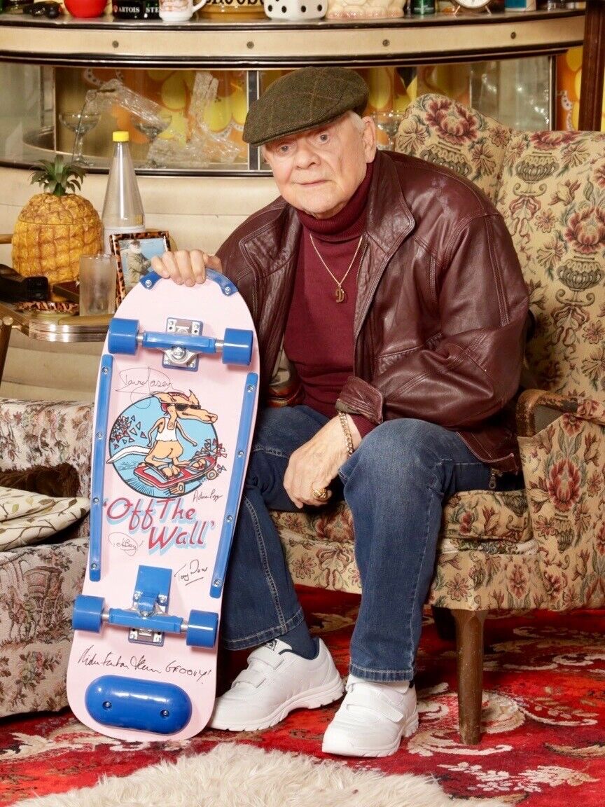 Rodneys skateboard Signed by David Jason & others Only Fools & Horses autograph