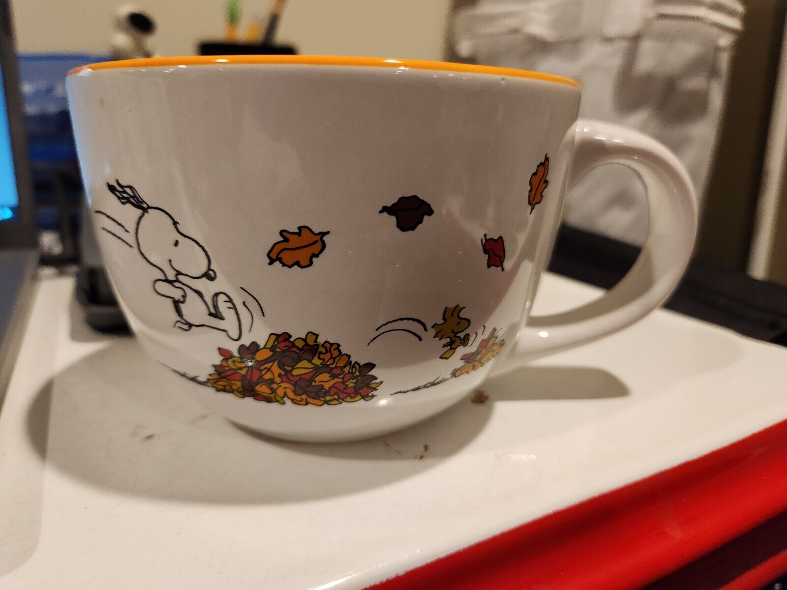 Peanuts Snoopy Woodstock Happiness Is A Pile of Leaves  Ceramic Coffee Mug 24 oz