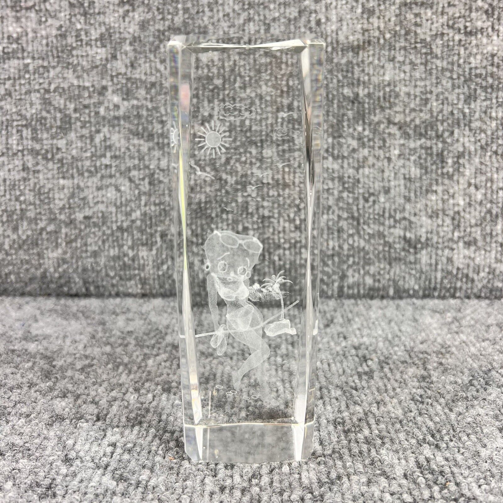 VTG Betty Boop 3D Laser Etched Crystal Glass Paperweight Display Hologram Style