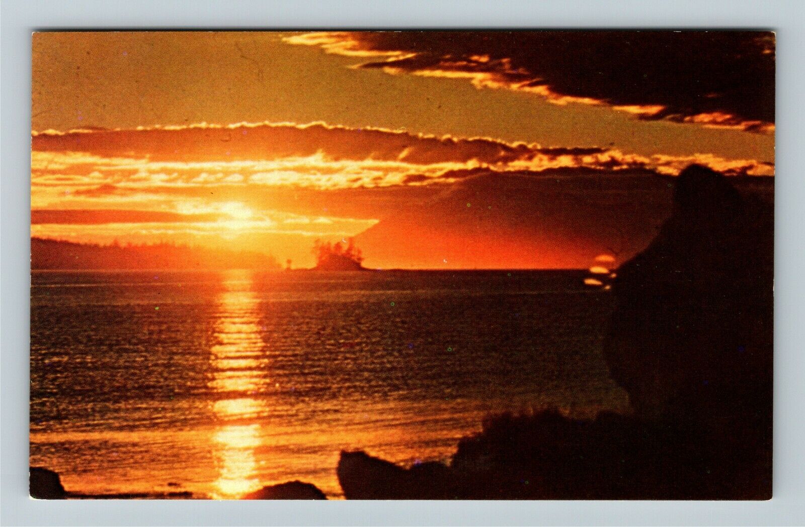 AK-Alaska, Beautiful Sunset, Land the Midnight Sun, Vintage Postcard