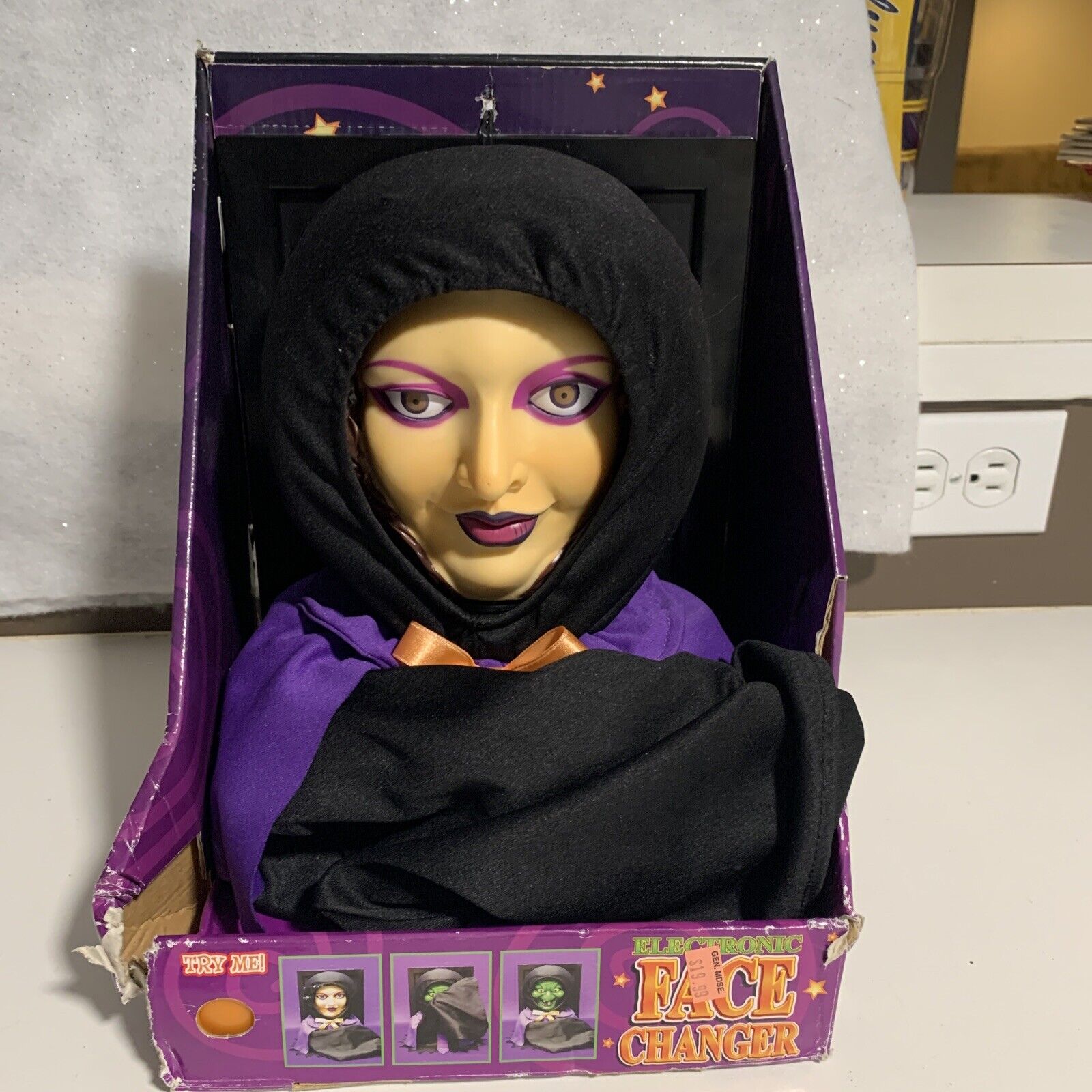 Vintage Electronic Witch Gypsy Changing Face