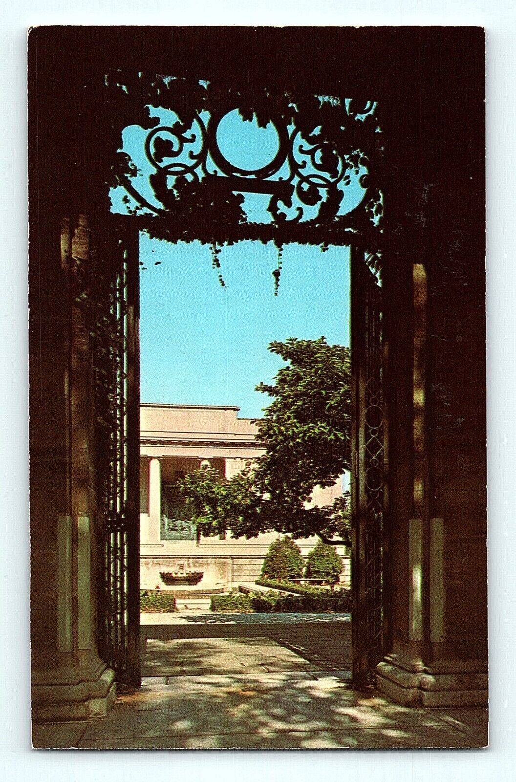 Philadelphia Pennsylvania Rodin Museum Entryway Gate Rodin Sculpture Postcard E9
