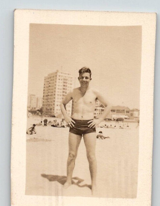 Long Beach, CA - Shirtless Gay Man Muscles Bulge C0ck 1930s Vintage Gay Photo