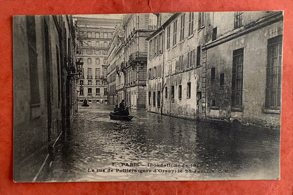 CPA 75 PARIS - Floods of 1910 - La rue de Poitiers (Gare d'Orsay)