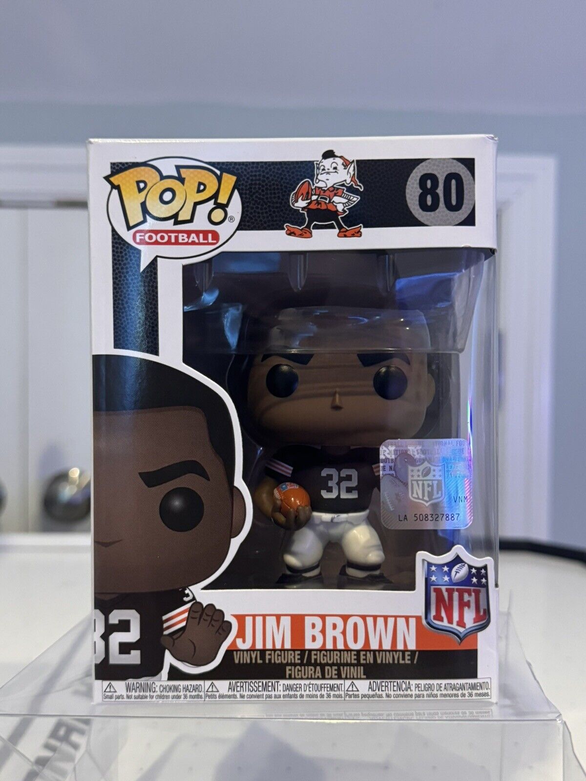 Funko Pop NFL Jim Brown #80 W/protector.  Hall Of Fame