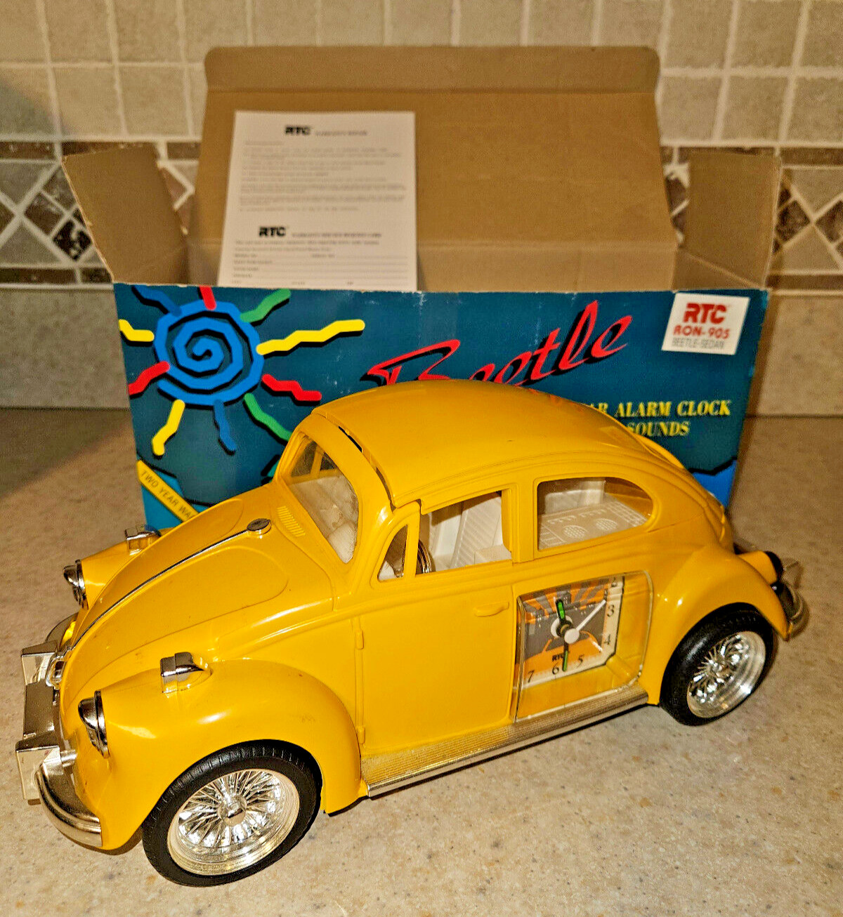 Volkswagen VW Beetle alarm clock-Rare yellow color with box and insert