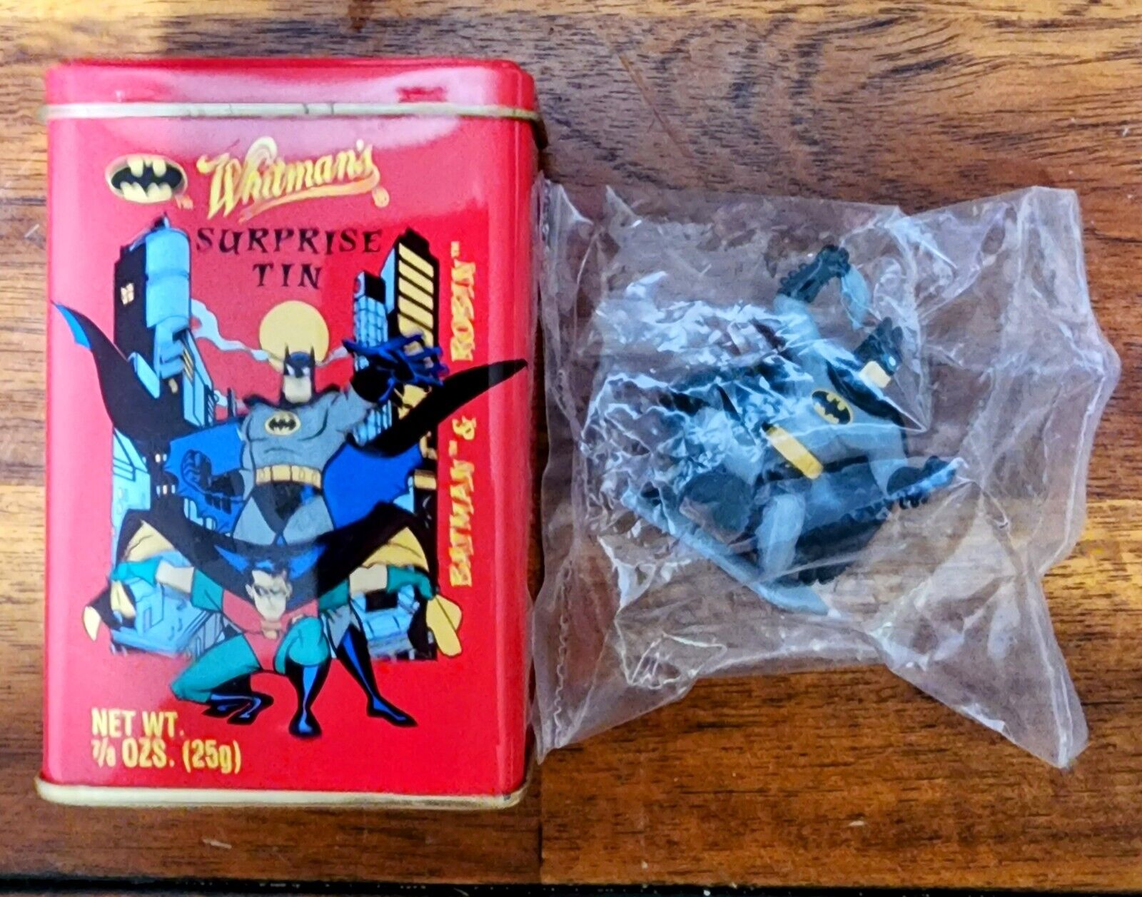 Vintage Whitman\'s Surprise Tin 1997 Batman In Original Sealed Packaging 