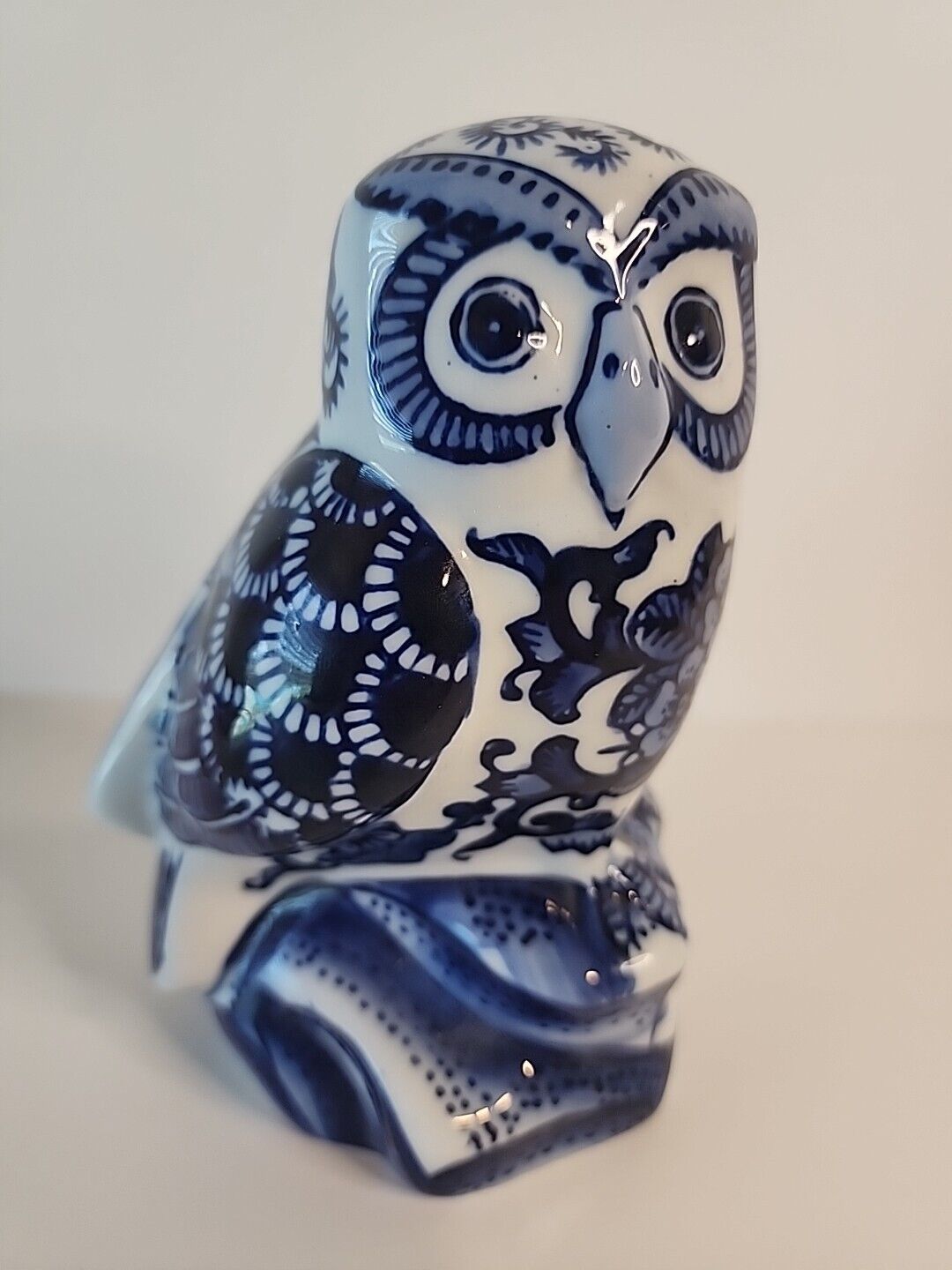 Vintage Chinese Porcelain Motif Blue & White Owl Figurine 