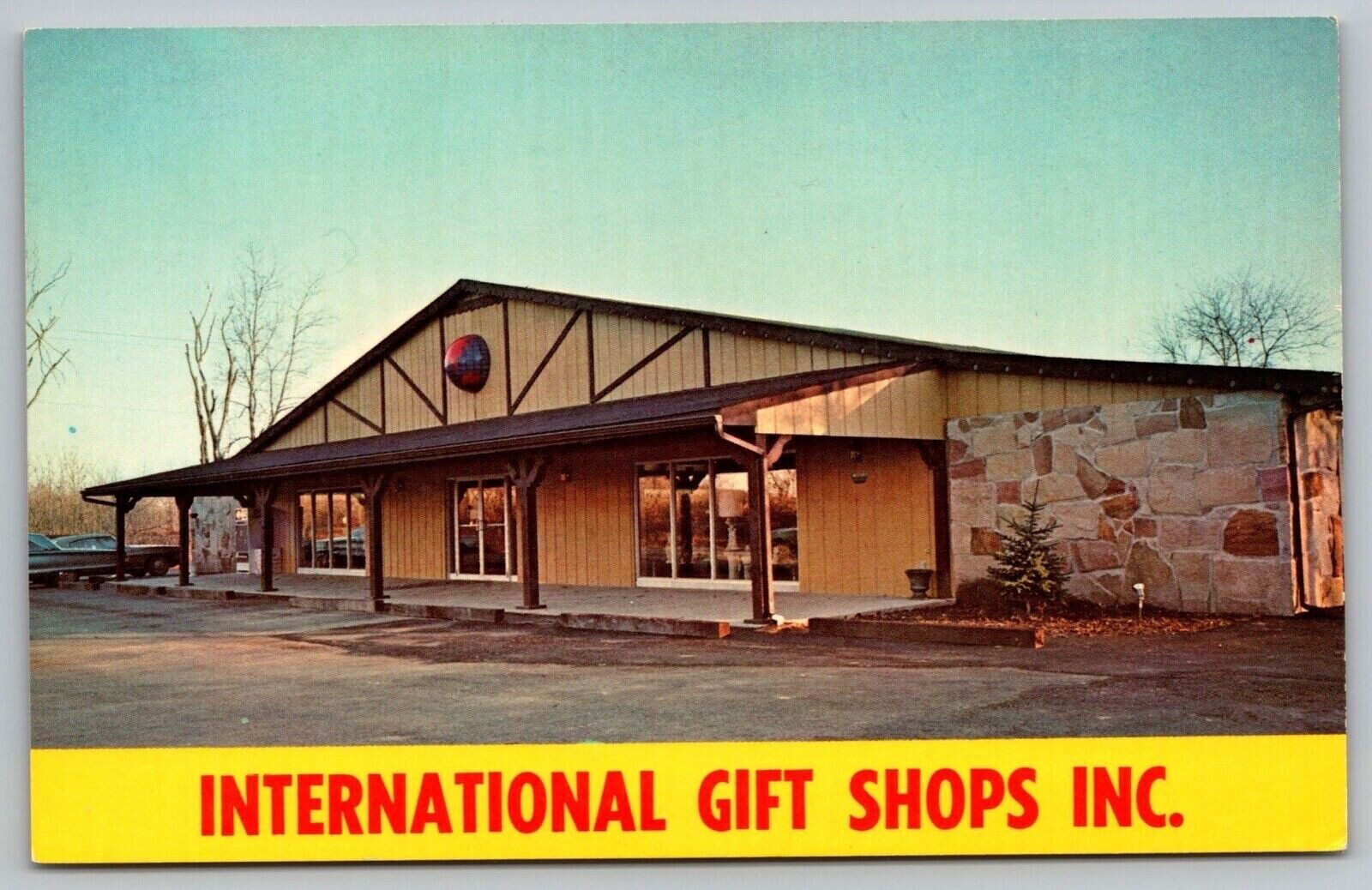 International Gift Shops Inc Driveway Cambridge Ohio Front Entrance UNP Postcard
