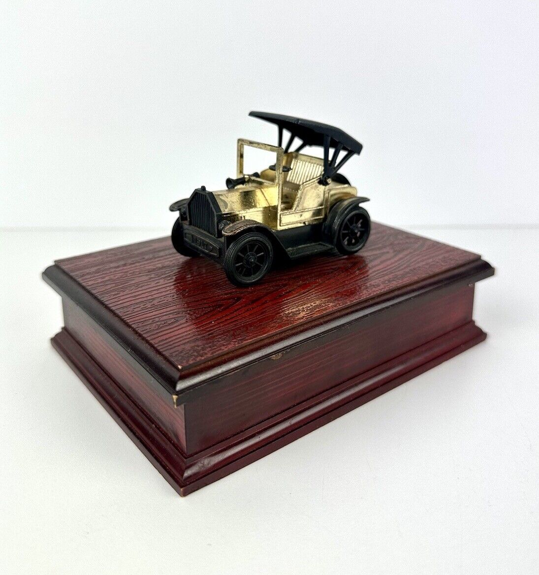 Sublime Vintage Playing Card Storage Box with Small Car 1917
