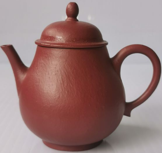 Chinese Yixing zisha 朱泥 mini teapot with markings 180 cc original 孟臣 雍正四年丙午