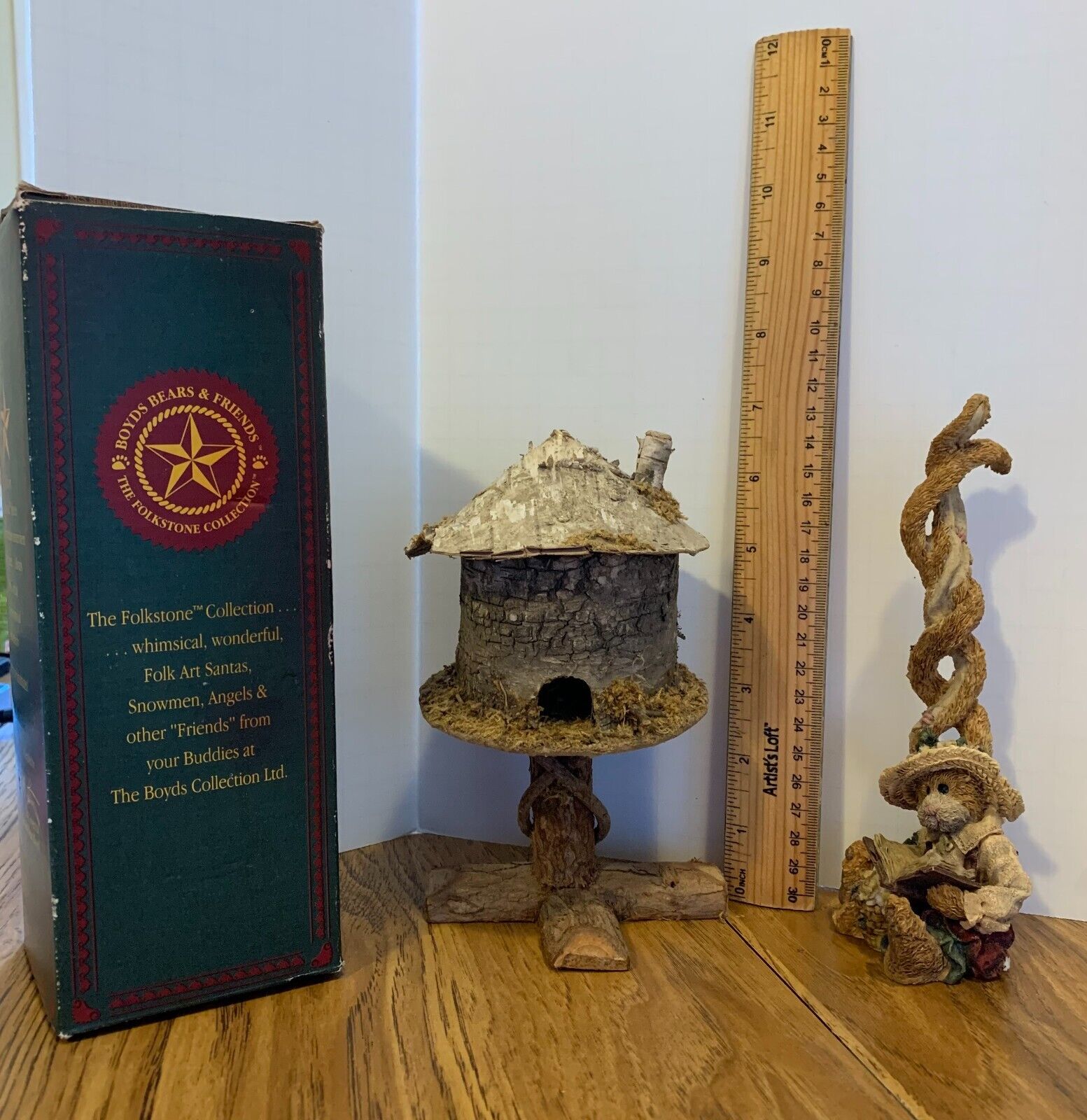 Unique Artisan Miniature Bark Tree House Hut and Folkstone Boyds Bear figurine