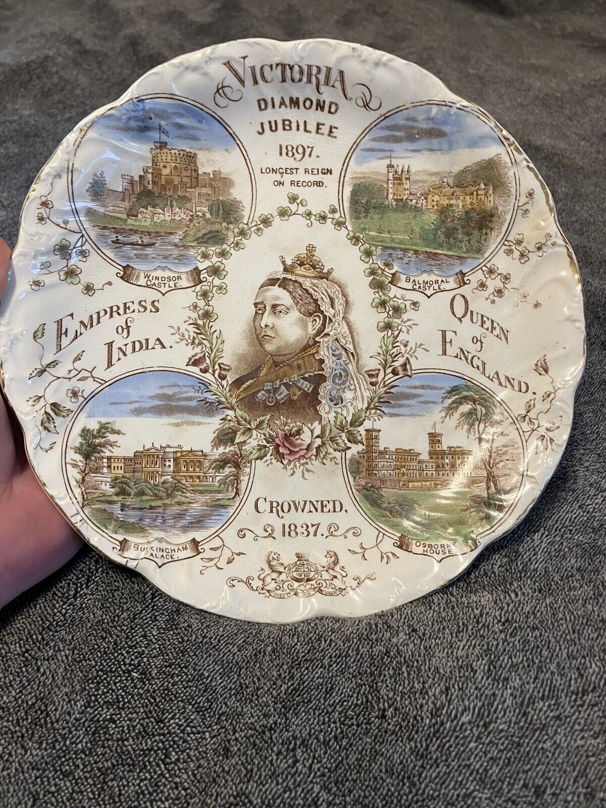 Queen Victoria Diamond Jubilee commemorative plate 1897, English monarchy 