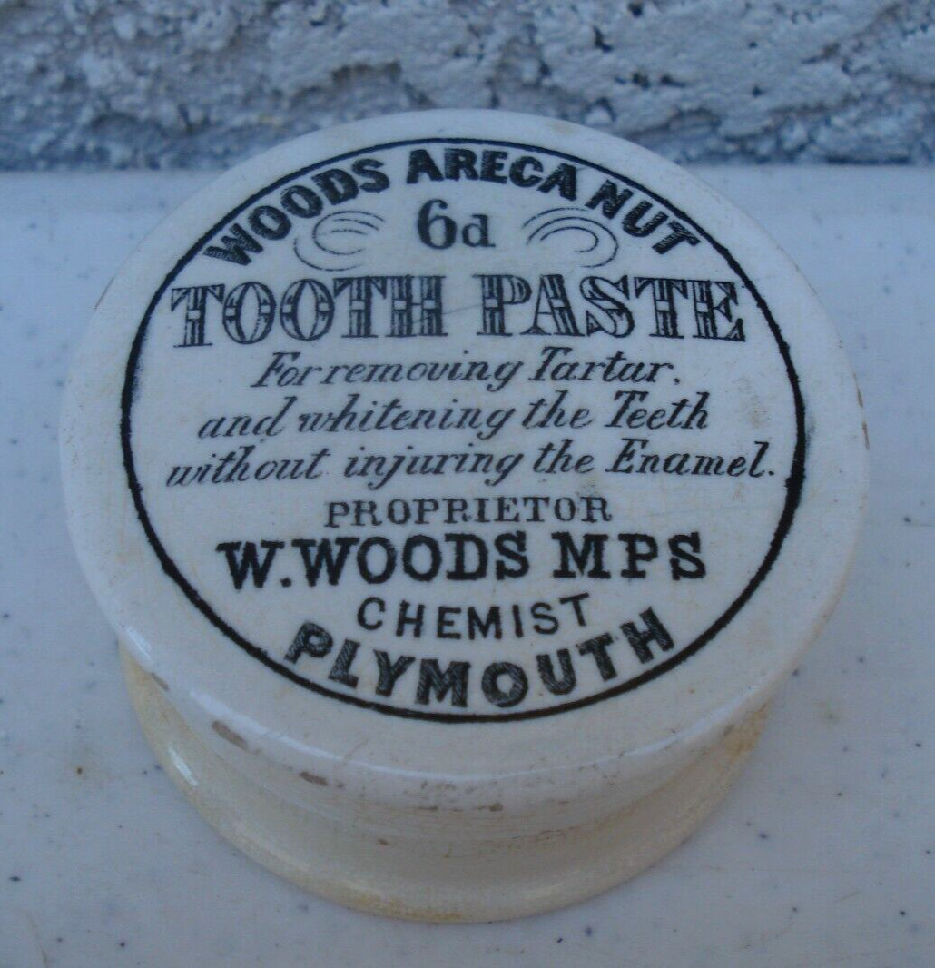 Antique, Woods Chemist Tooth Paste MPS- Member of Pharmaceutical Soc Jar pot lid