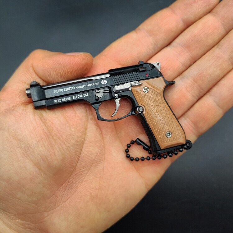 Pistol Keychain,Mini Beretta 92f Keychain 1:3 Scale Gun Model Keychain Best Gift