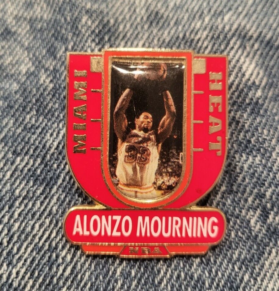 VINTAGE NBA BASKETBALL 1990'S MIAMI HEAT ALONZO MOURNING COLLECTIBLE PIN RARE