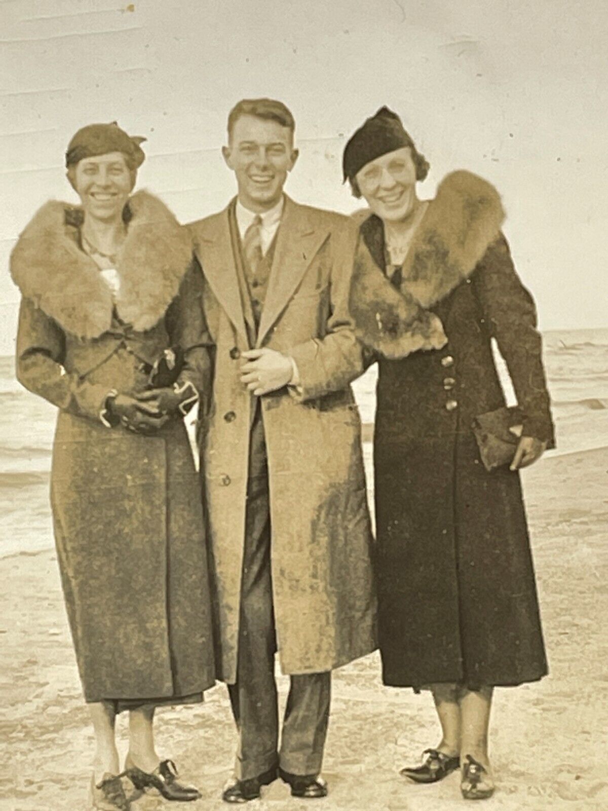 OE Photograph Handsome Man Posing With Two Beautiful Women 1930\'s Beach Coats